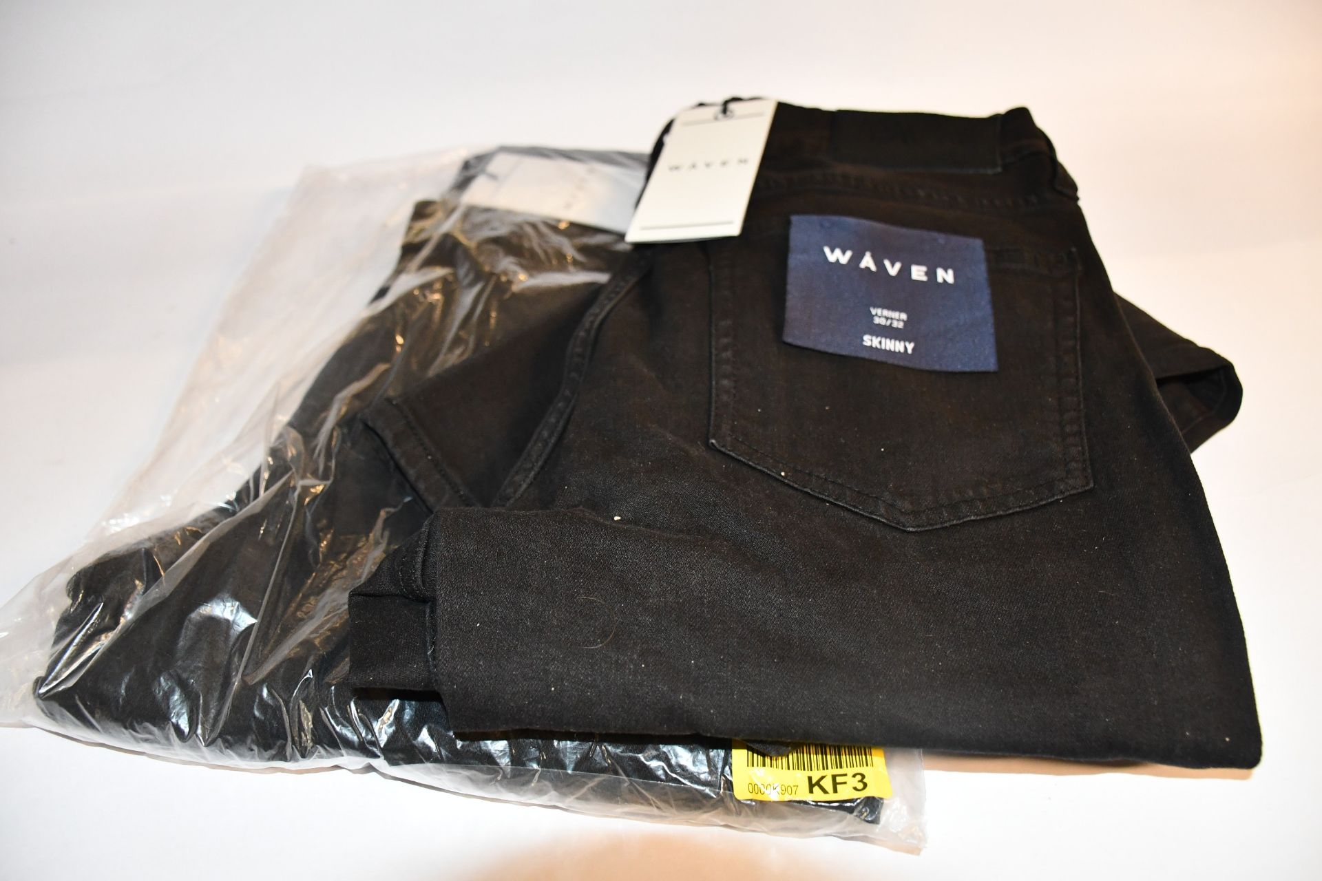 Seven pairs of as new Waven jeans (Assorted styles/sizes).
