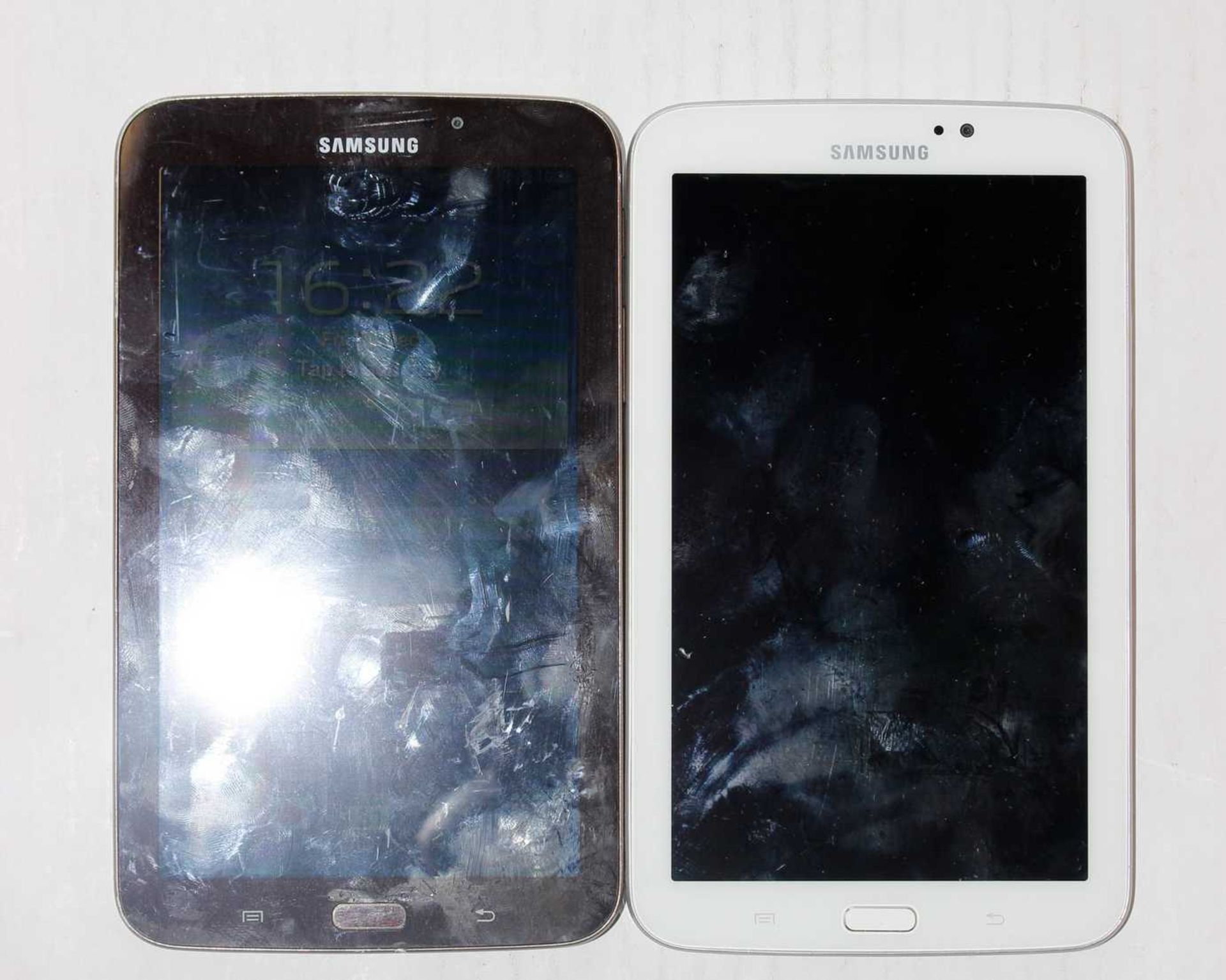 Two pre-owned Samsung Galaxy Tab 3 SM-T210 8GB Wi-Fi 7" in White/Brown (FRP clear).