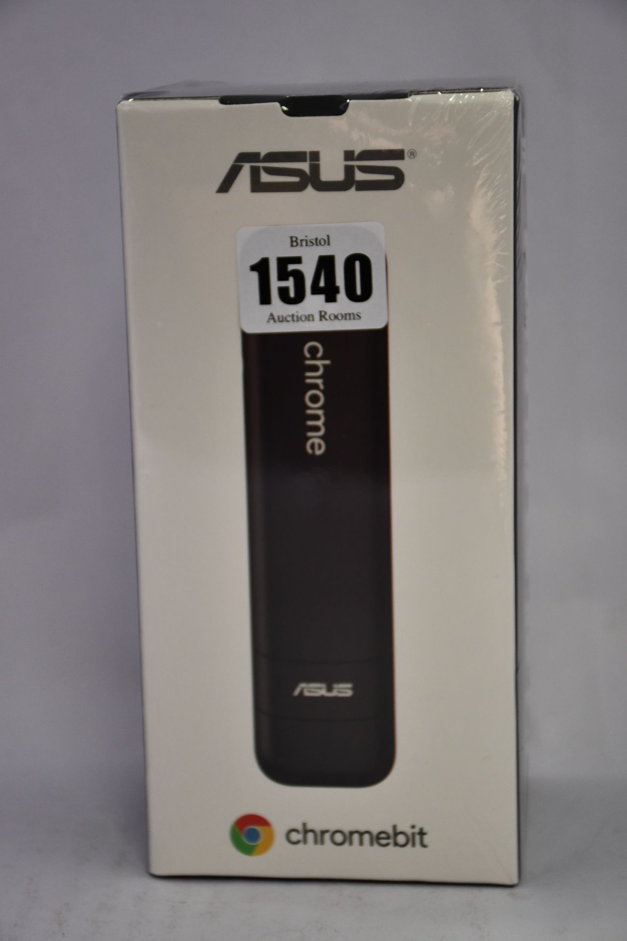 One boxed as new Asus Chromebit B004C Power Adapter RK3288C (2 GB RAM, 16 GB Flash Drive).