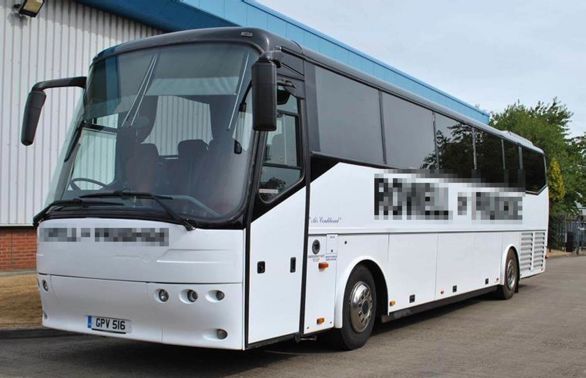 VDL Bova Futura FHD 12.340, Registration YJ05 XWS. First registered 07-07-2005, Length: 12m,