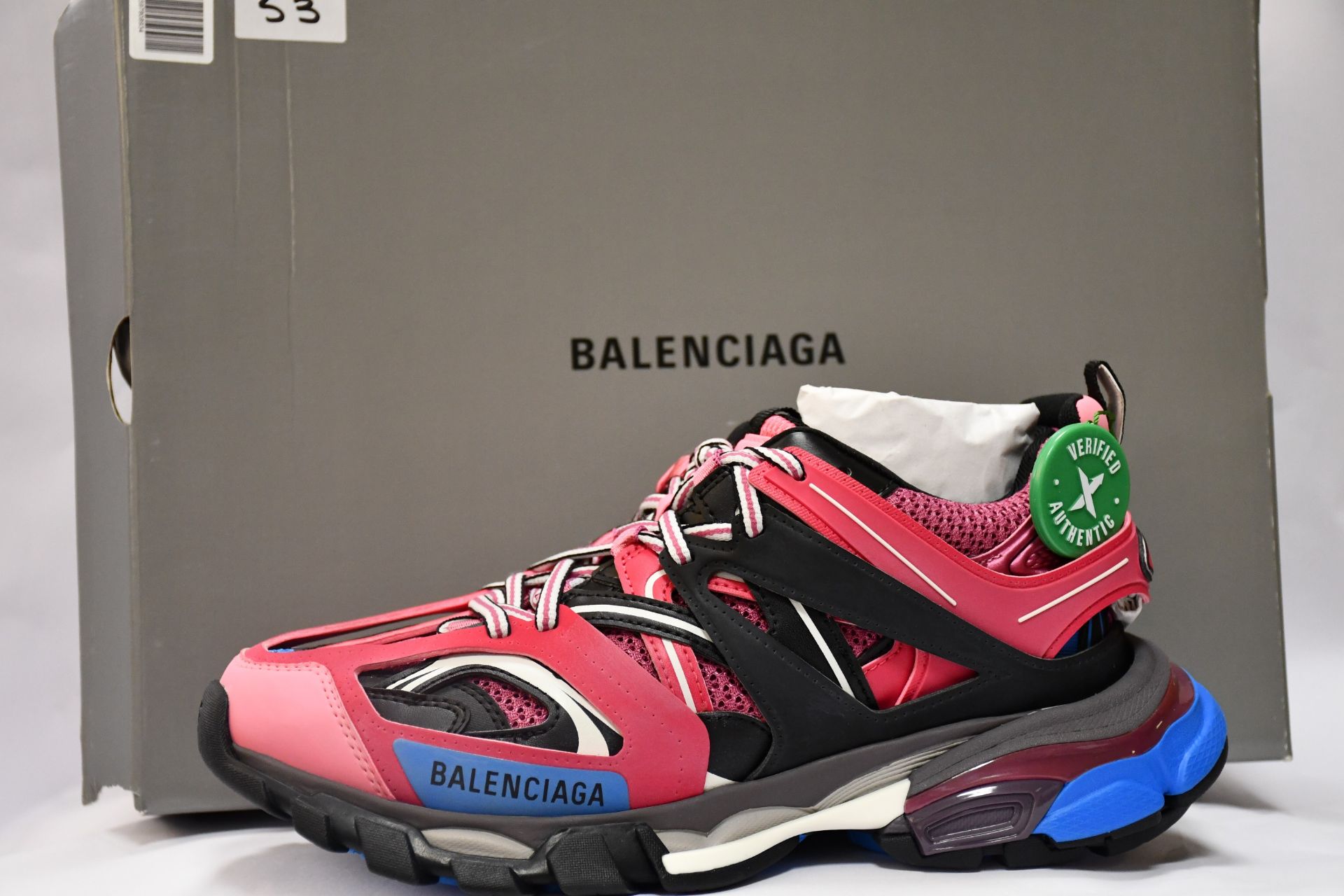 A pair of as new Balenciaga Tess.S.Goma sneakers (EU 39).