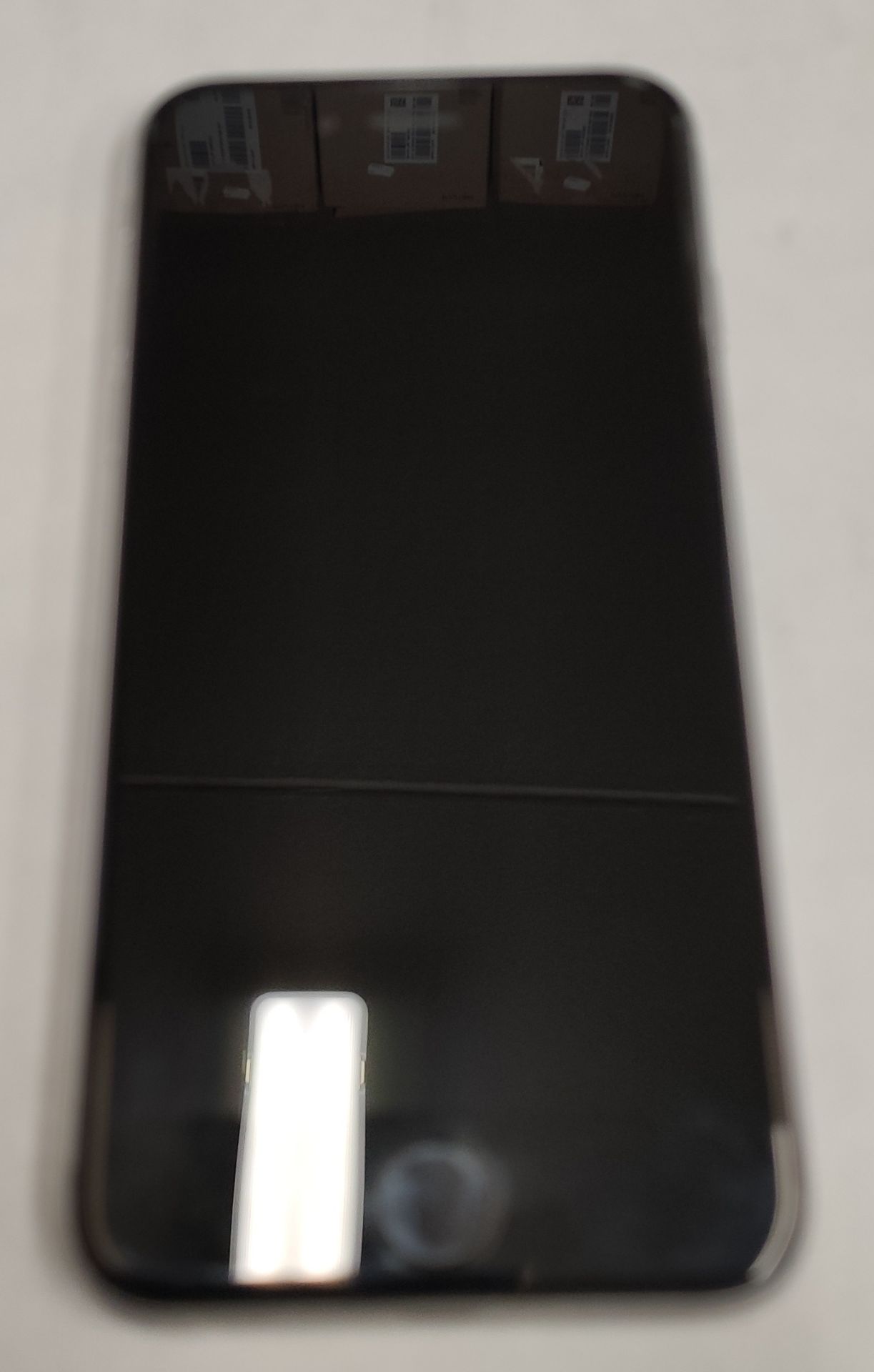 A pre-owned Apple iPhone 6 A1586 16GB in Space Gray (IMEI: 355400071528585) (iCloud activation