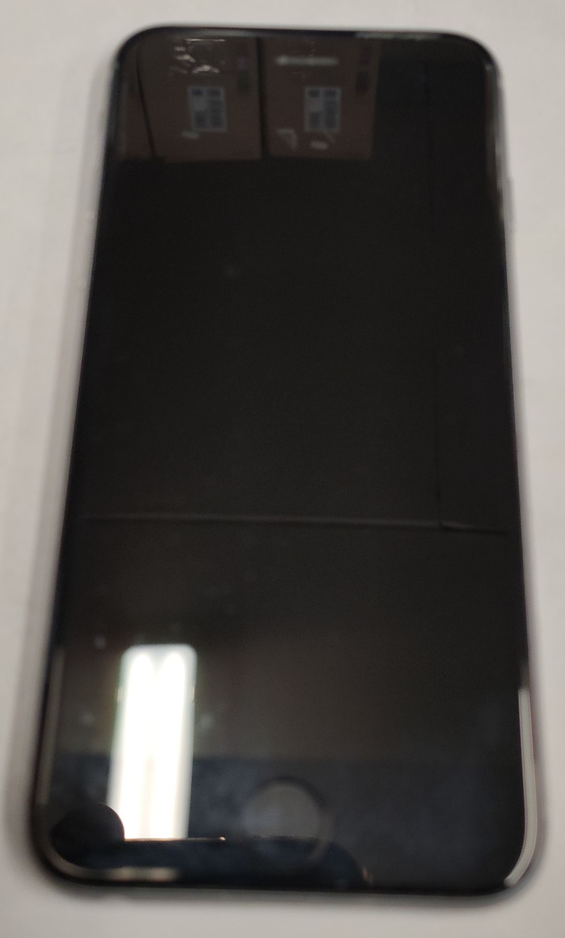 A pre-owned Apple iPhone 6s A1688 32GB in Space Grey (IMEI: 356136090300452) (iCloud Activation