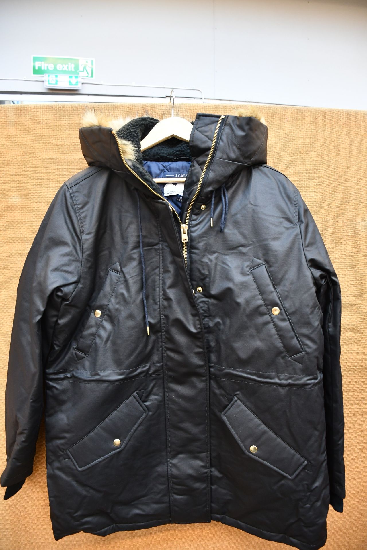 An as new J.Crew Perfect winter parka with eco-friendly PrimaLoft (XL -RRP £391).