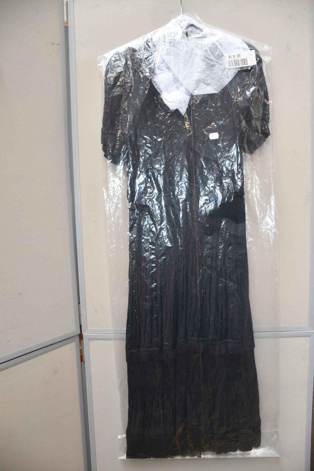 An as new Ralph Lauren Jaclyn Plisse satin midi dress in black (Size 4 - RRP £429).