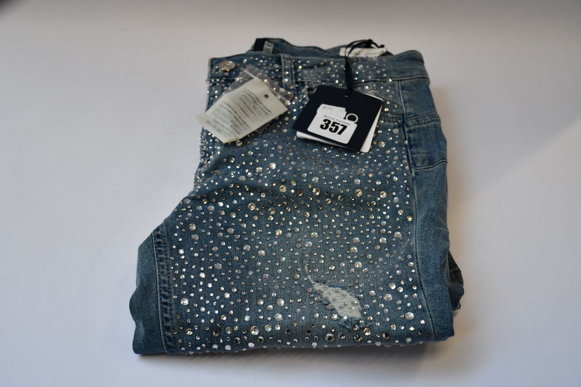 A pair of as new Liu Jo Milano Ideal jeans (TG 30 - RRP £209).