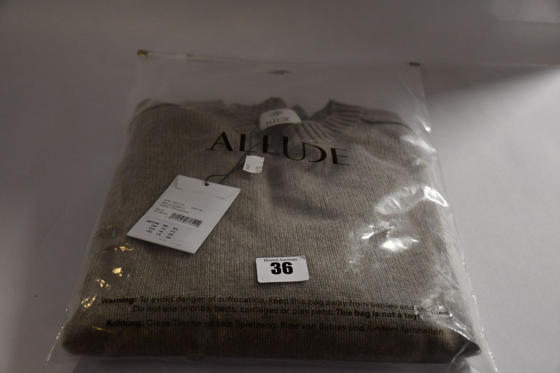 An as new Allude cashmere sweater (Size S - RRP £133).