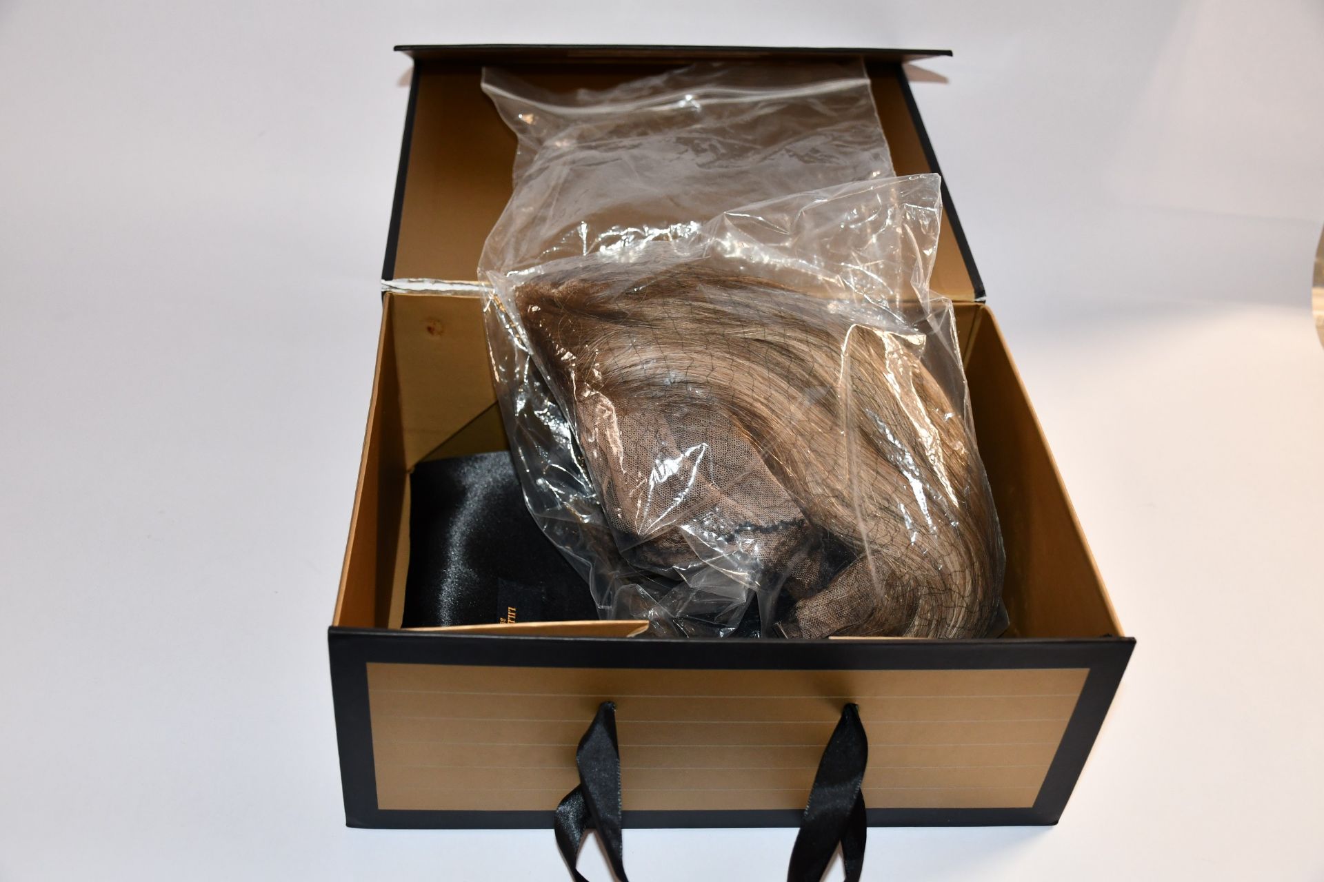 An as new Lillyshair Bearsden wig with box (Some damage to box).