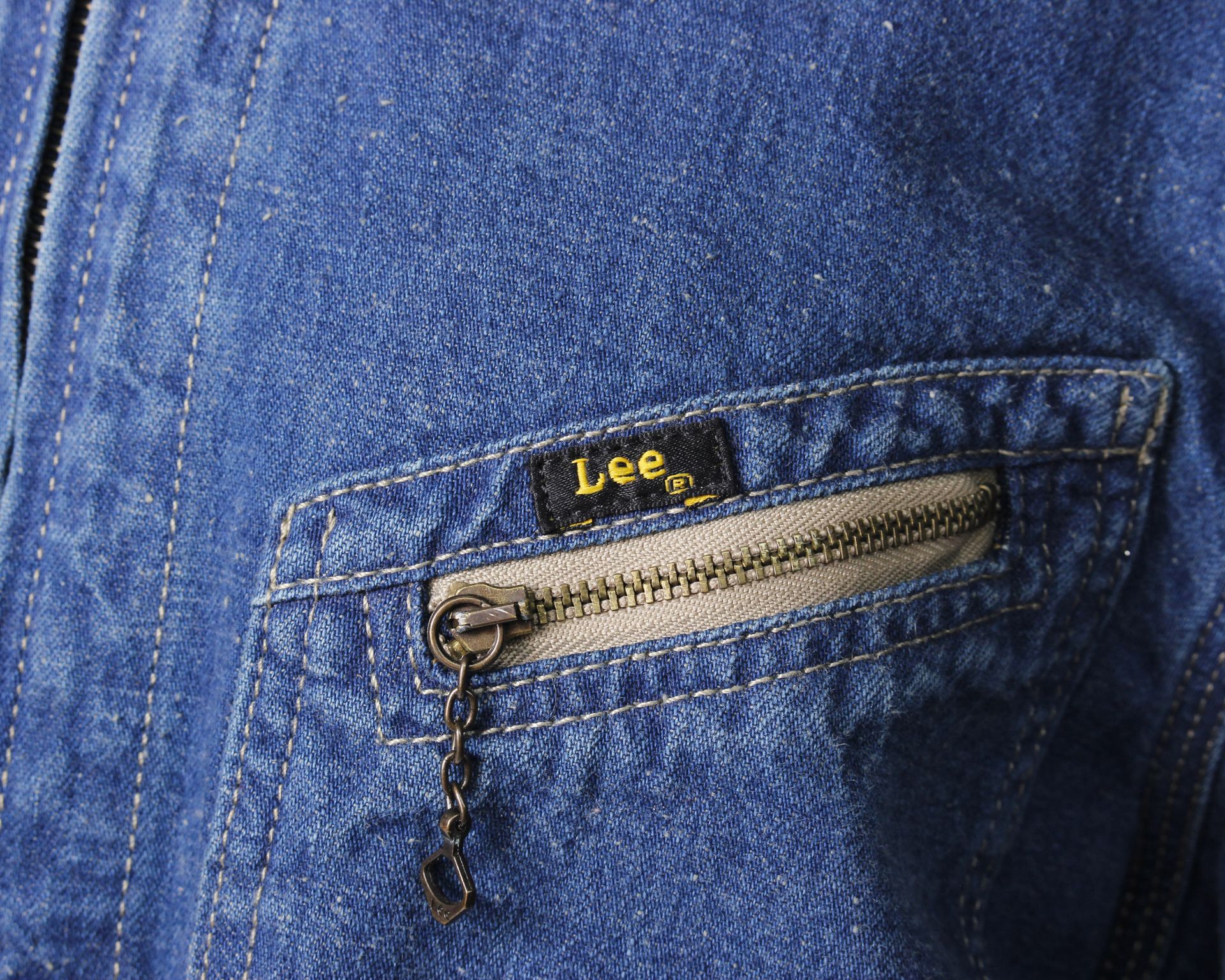 One as new Lee 101 denim jacket (M). - Image 4 of 6