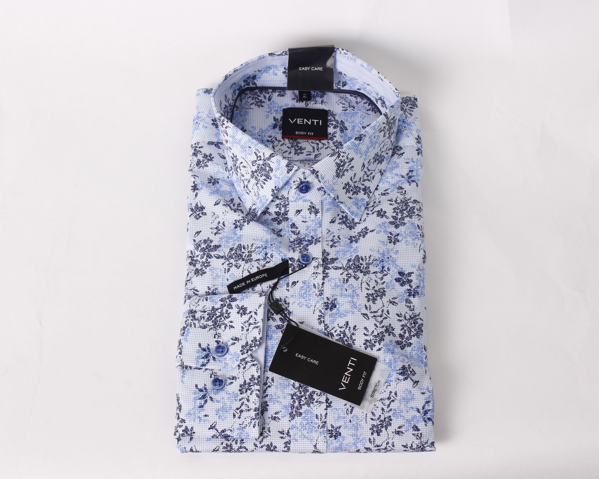 Three men's as new Venti body fit shirts in a blue floral design (39, 41 and 42).