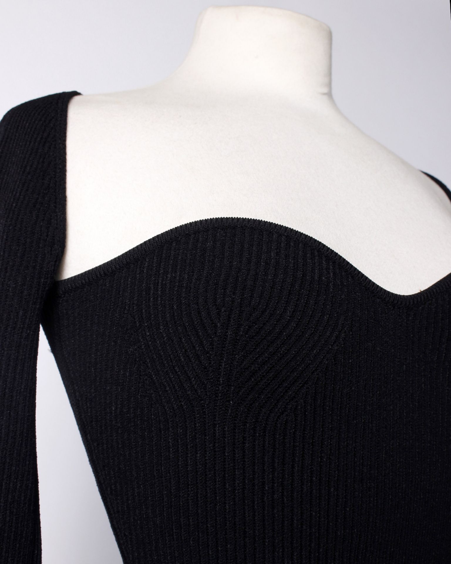 One lady's as new Khaite Maddy long bustier top in black (M). - Image 6 of 9
