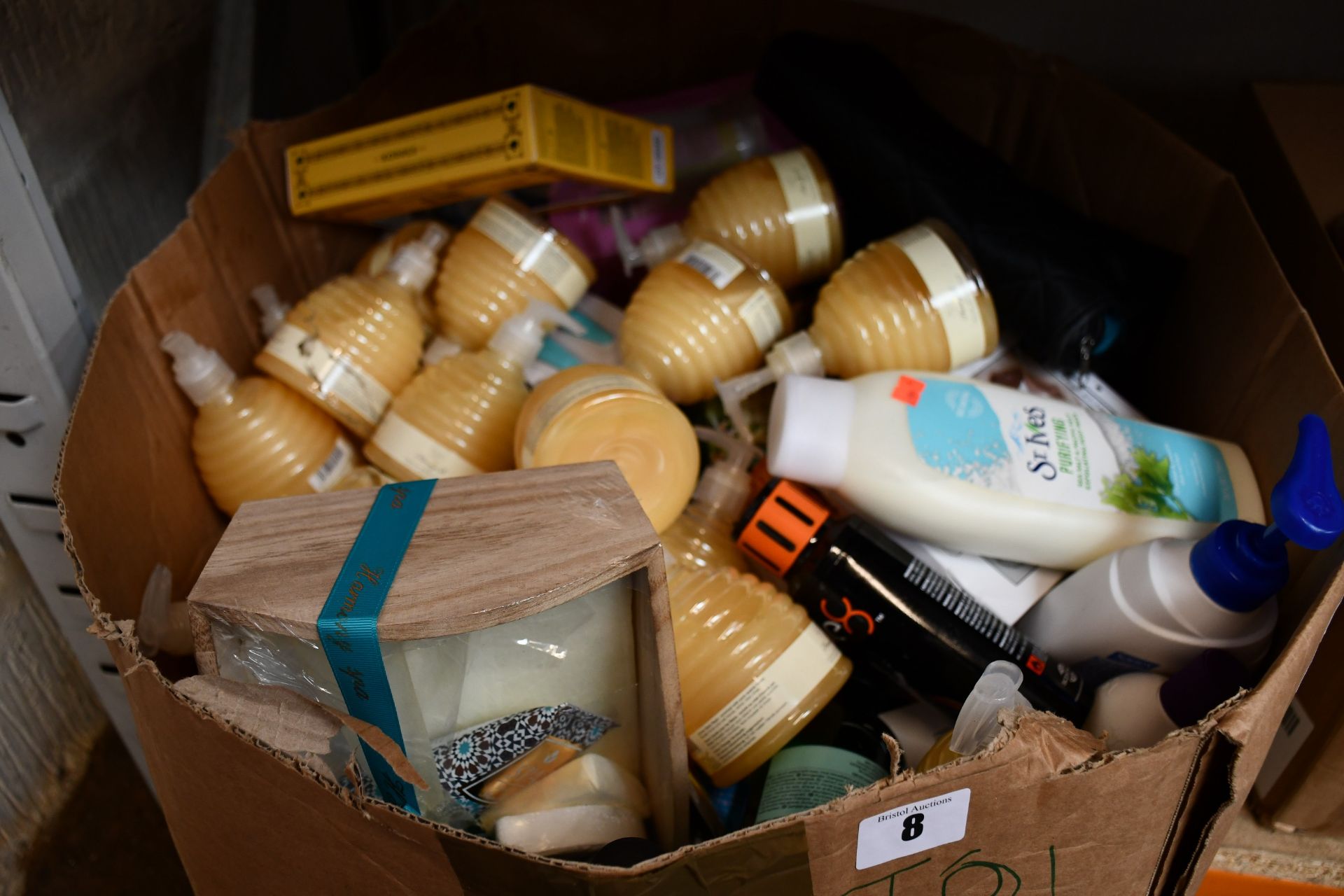 One box of miscellaneous as new toiletries, cosmetics and related items.