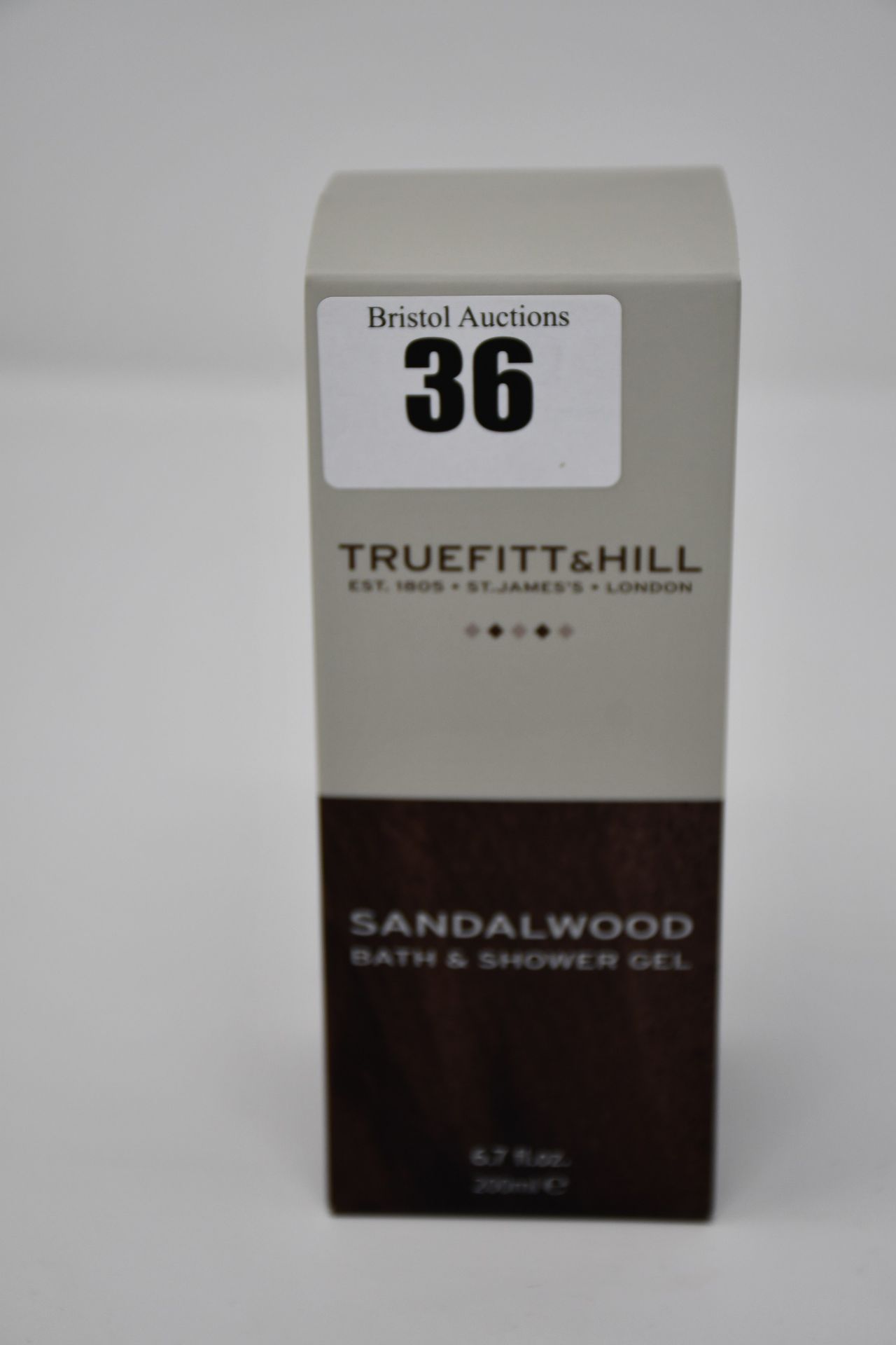 Twelve men's boxed as new Truefitt & Hill Sandalwood Bath & Shower Gel (200ml).