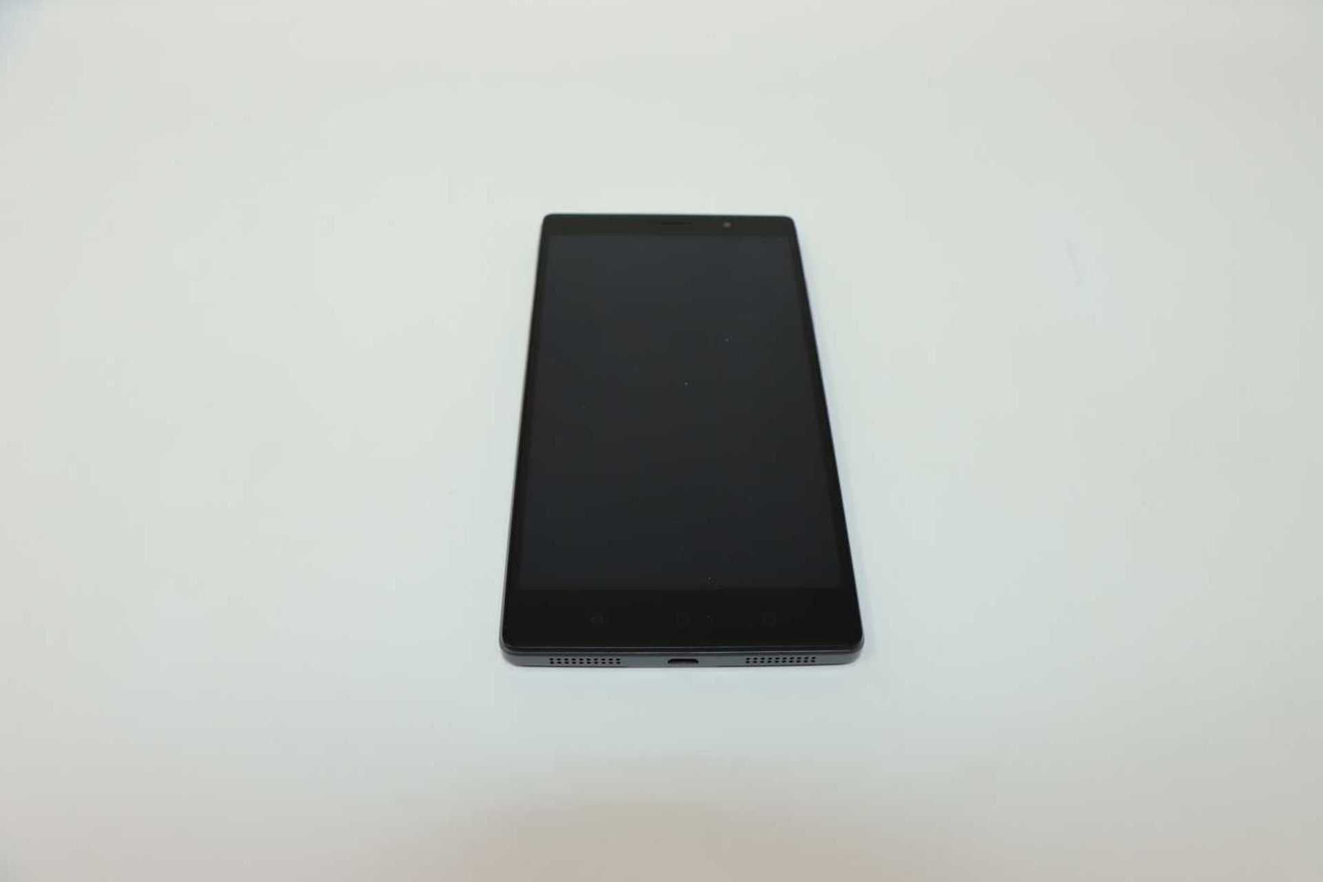 A pre-owned Lenovo PHAB 2 32GB 6.4" Smartphone in Gunmetal Grey (Unlocked, Boxed, No Charger - Image 2 of 3