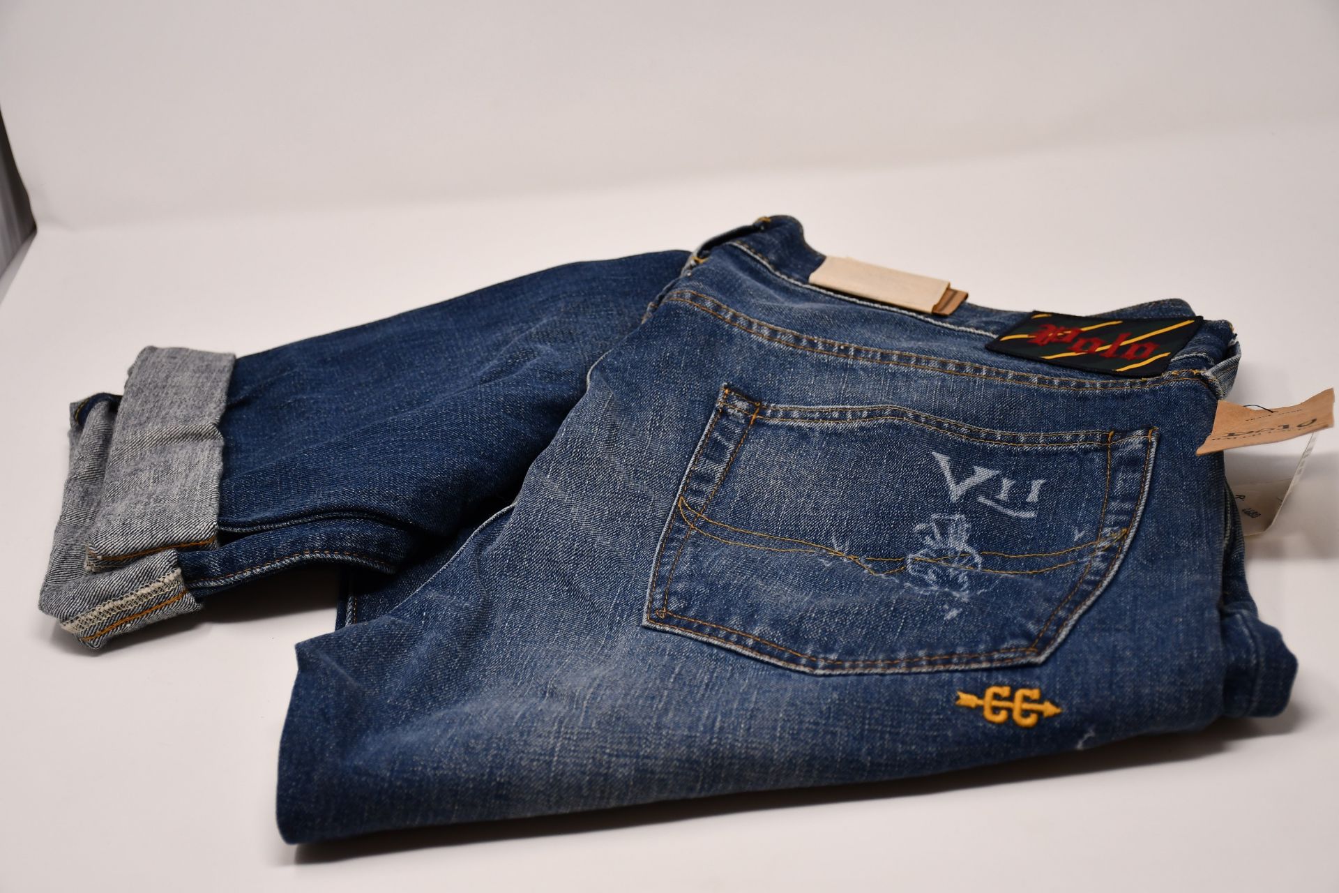 A pair of as new Ralph Lauren Polo Sullivan slim St Andrews blue jeans (Size 36 x 34).