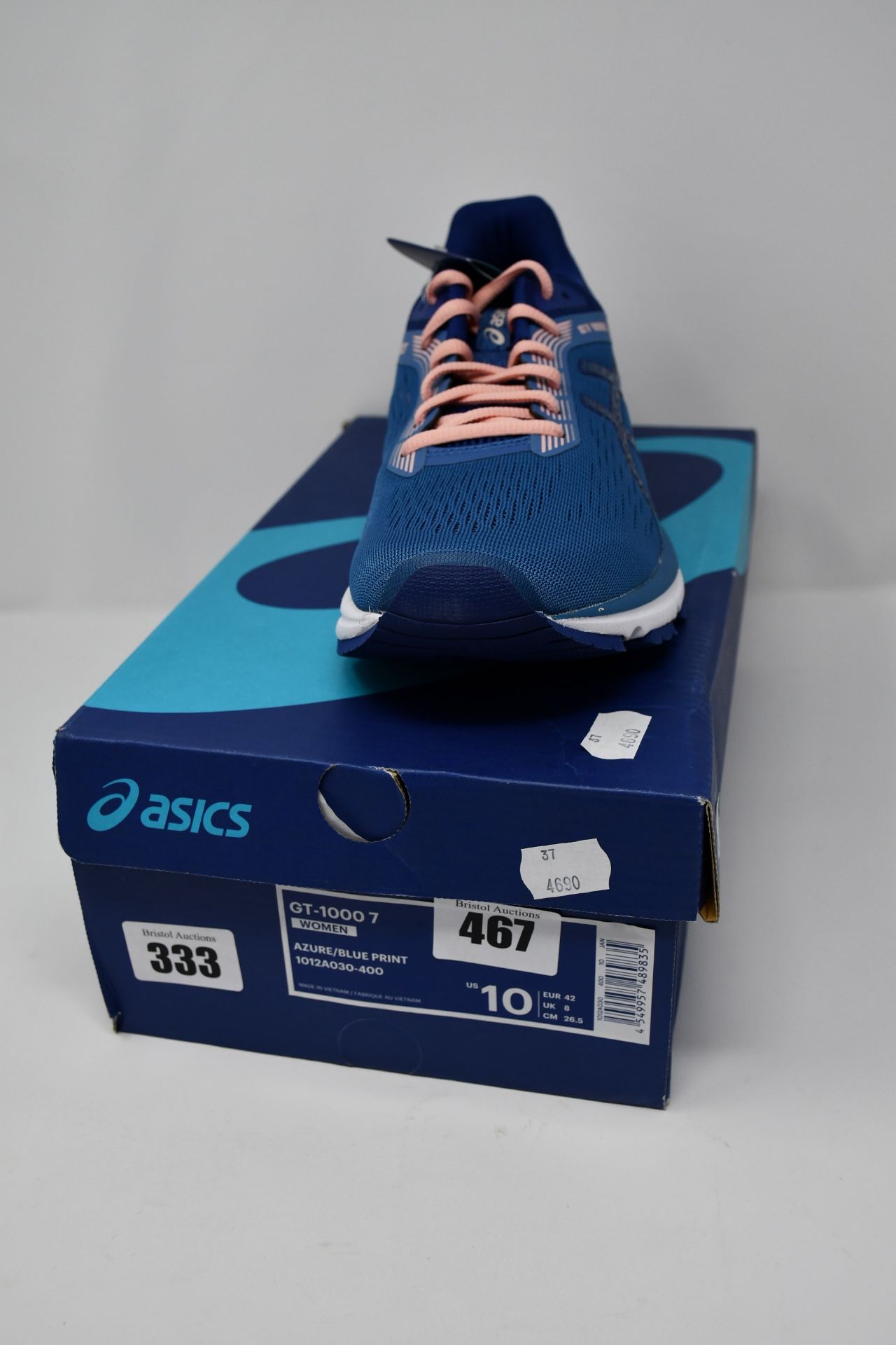 A pair of as women's as new Asics GT-1000 7 trainers (UK 8).