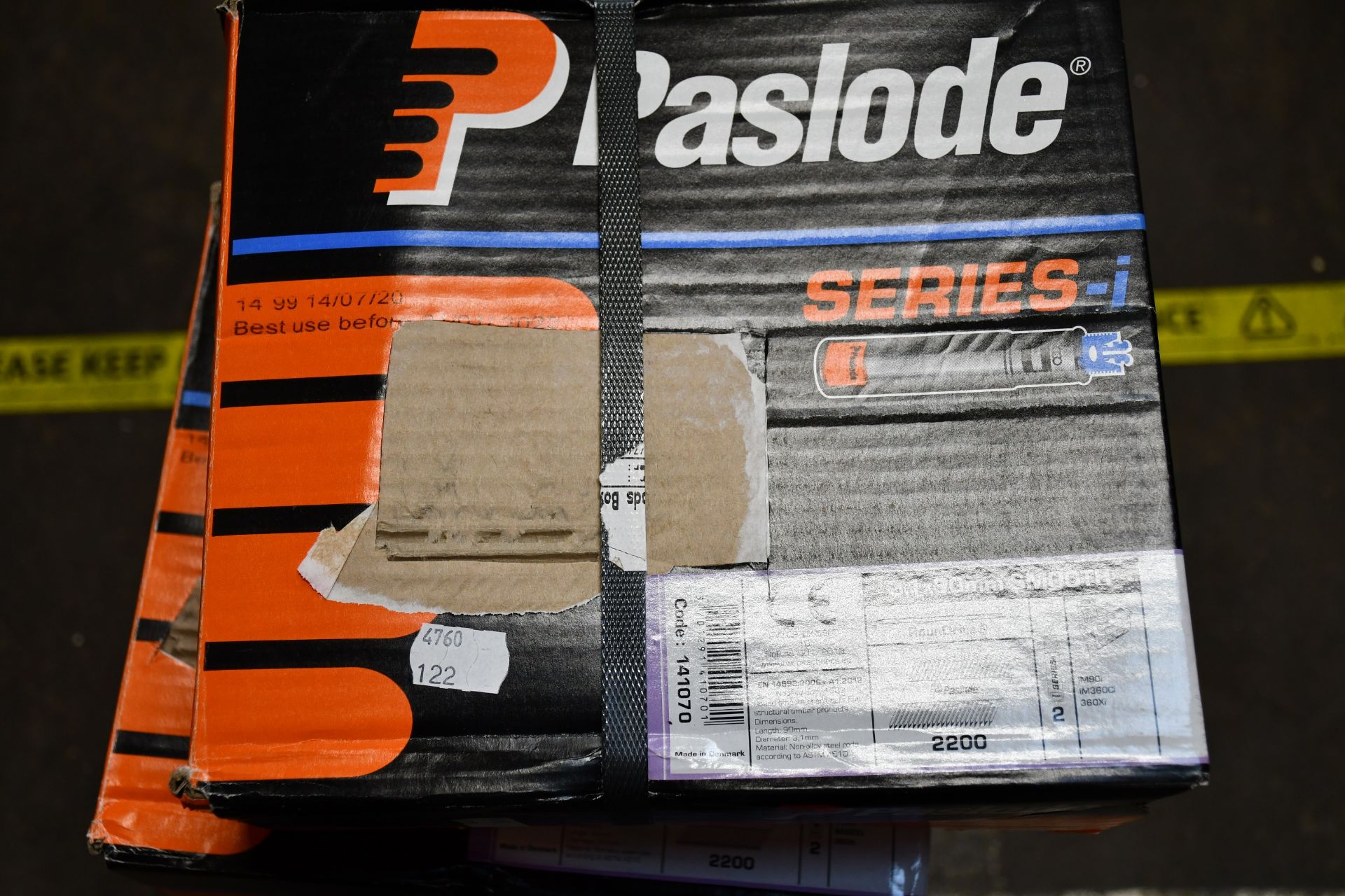 Two boxed as new Paslode Series-i Roundrive (Size: 3,1x90mm smooth) and One Paslode Series-i