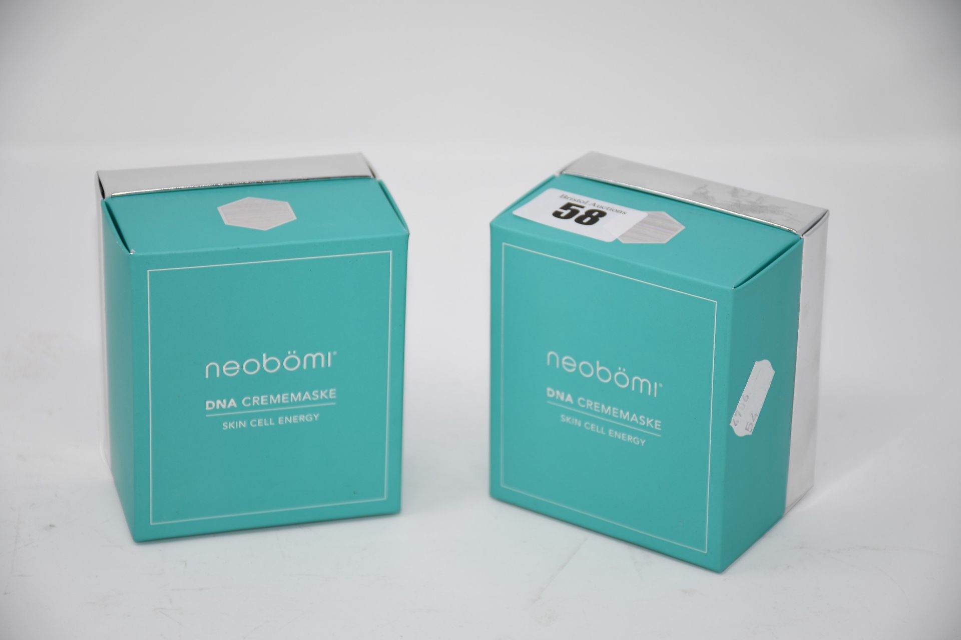 Two boxed as new Neobomi DNA Crememaske (Skin cell energy).