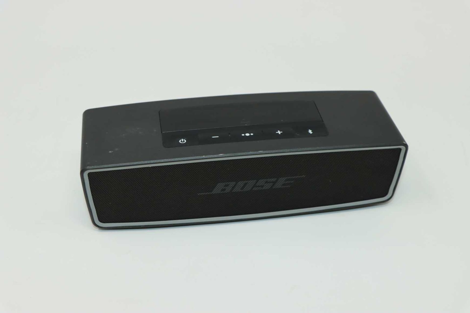 A pre-owned Bose SoundLink Mini II Bluetooth Speaker in Grey.