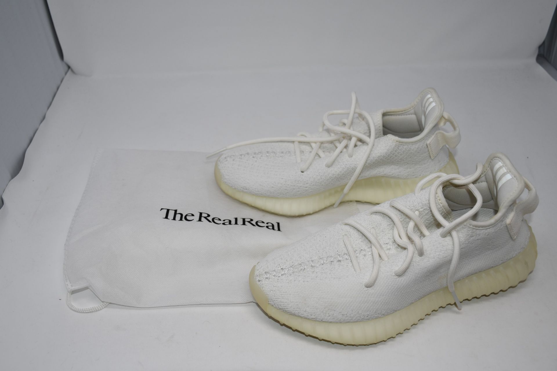One pre-owned Adidas Yeezy Boost 350 V2 Cream White size UK 5.5 (cp9366).