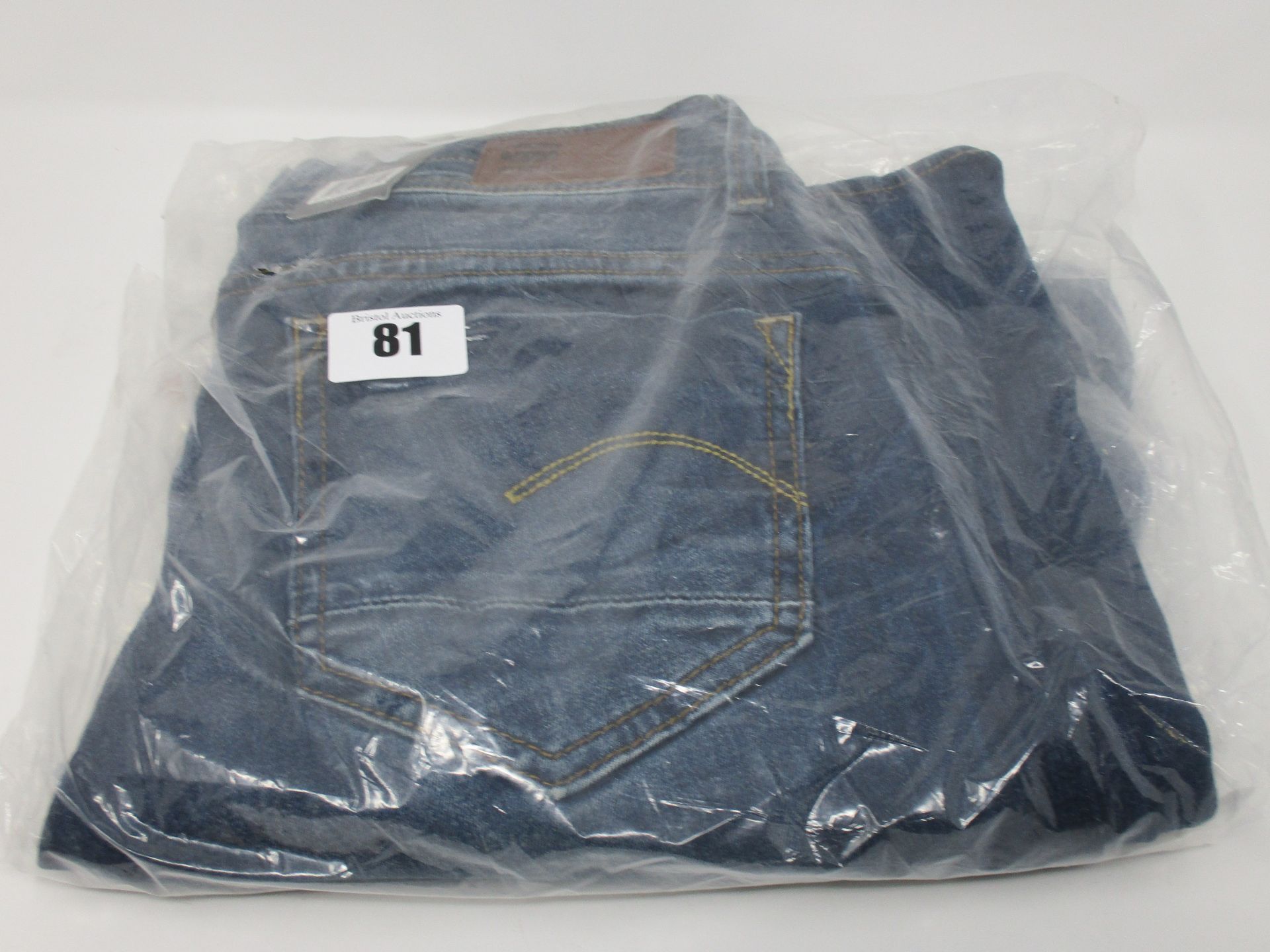 One as new G Raw Midge Mid Straight women Jeans size 28/32.