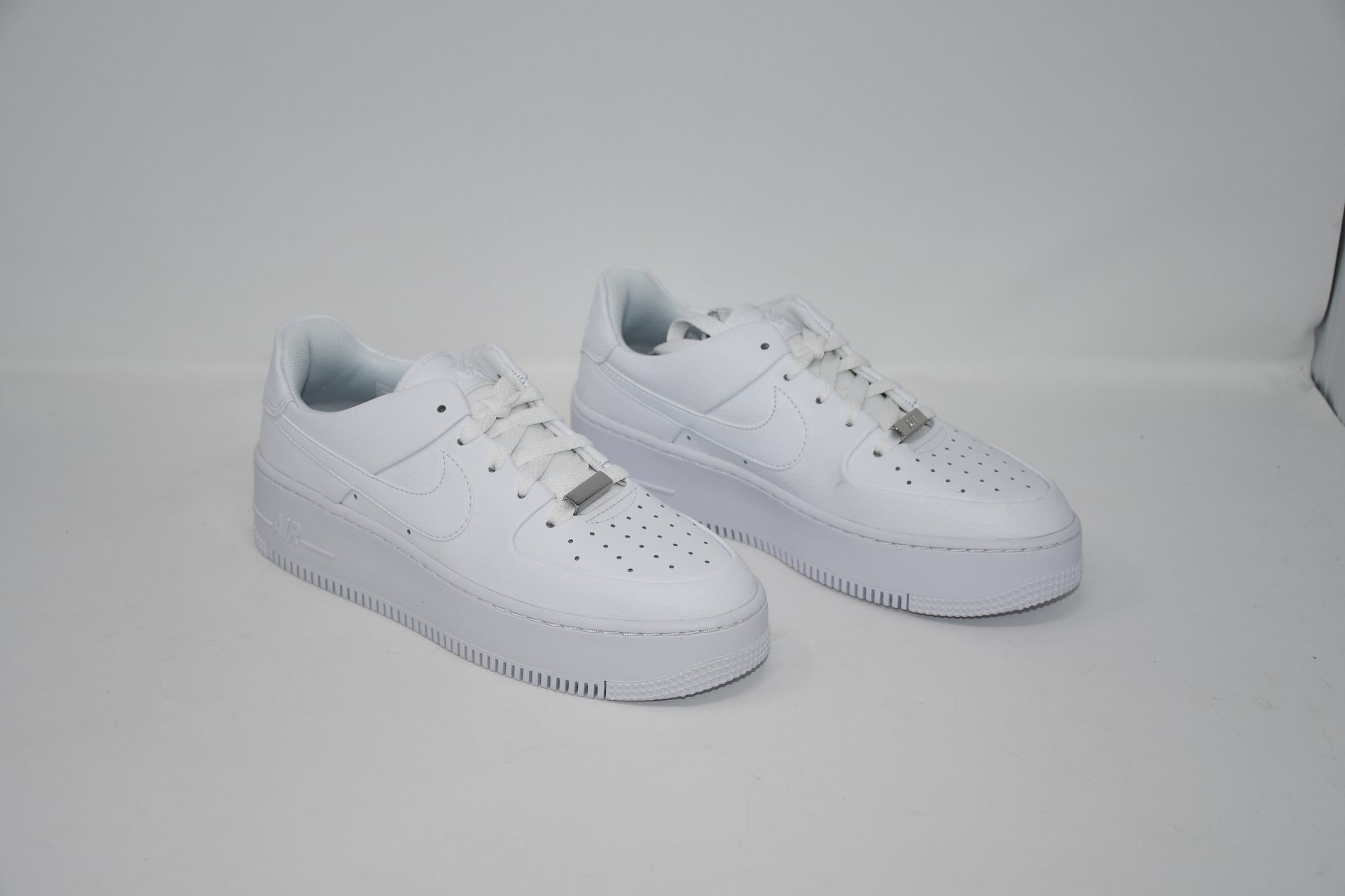 One as new Nike Air Force 1 Sage Low size UK 5.