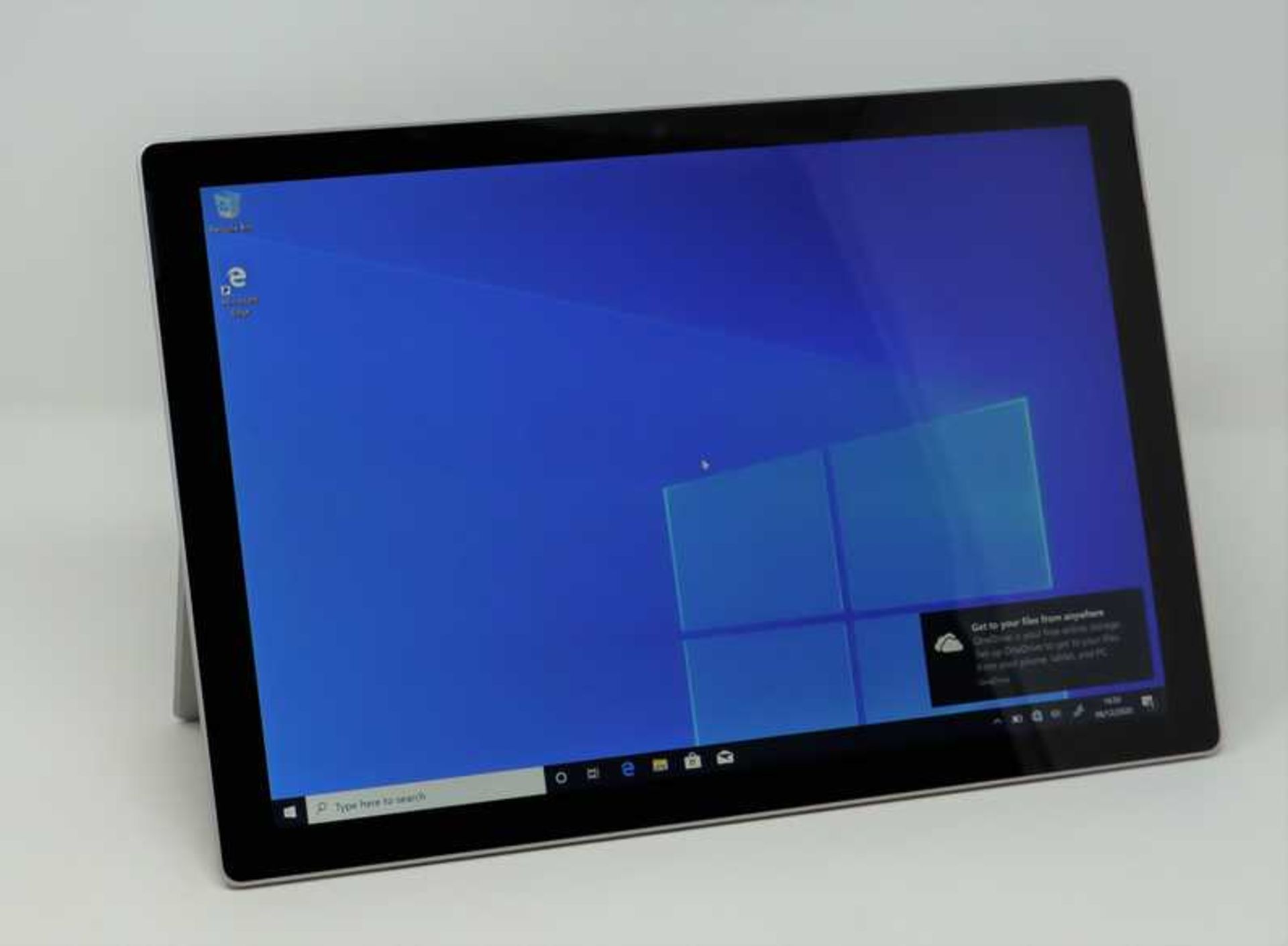 A pre-owned Microsoft Surface Pro 6 Platinum with Intel Core i5-8350U 1.70GHz, 8GB RAM, 256GB