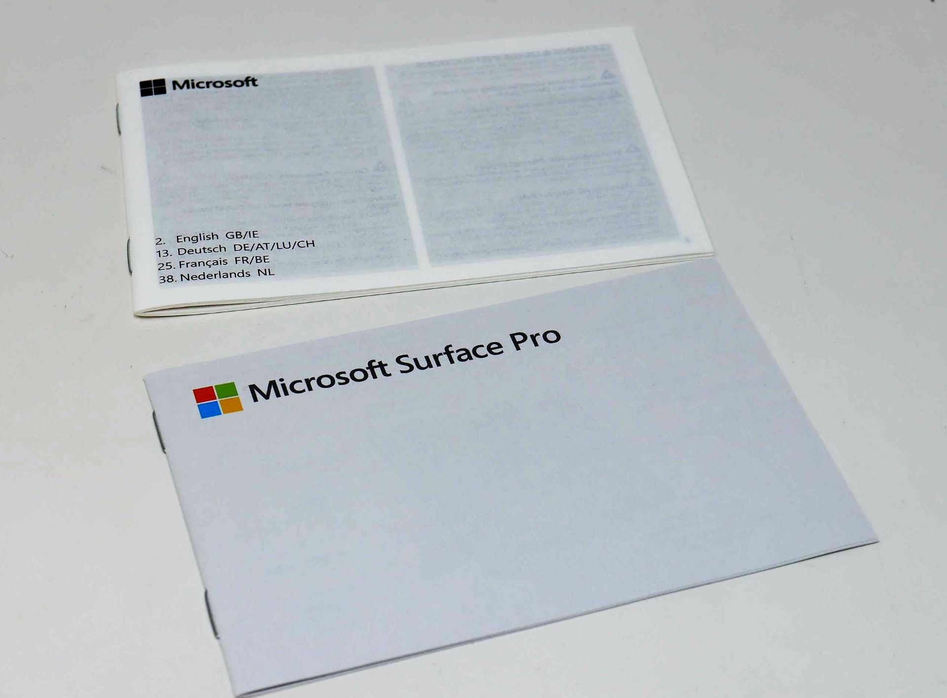 A pre-owned Microsoft Surface Pro 6 Platinum with Intel Core i5-8350U 1.70GHz, 8GB RAM, 256GB - Image 12 of 13