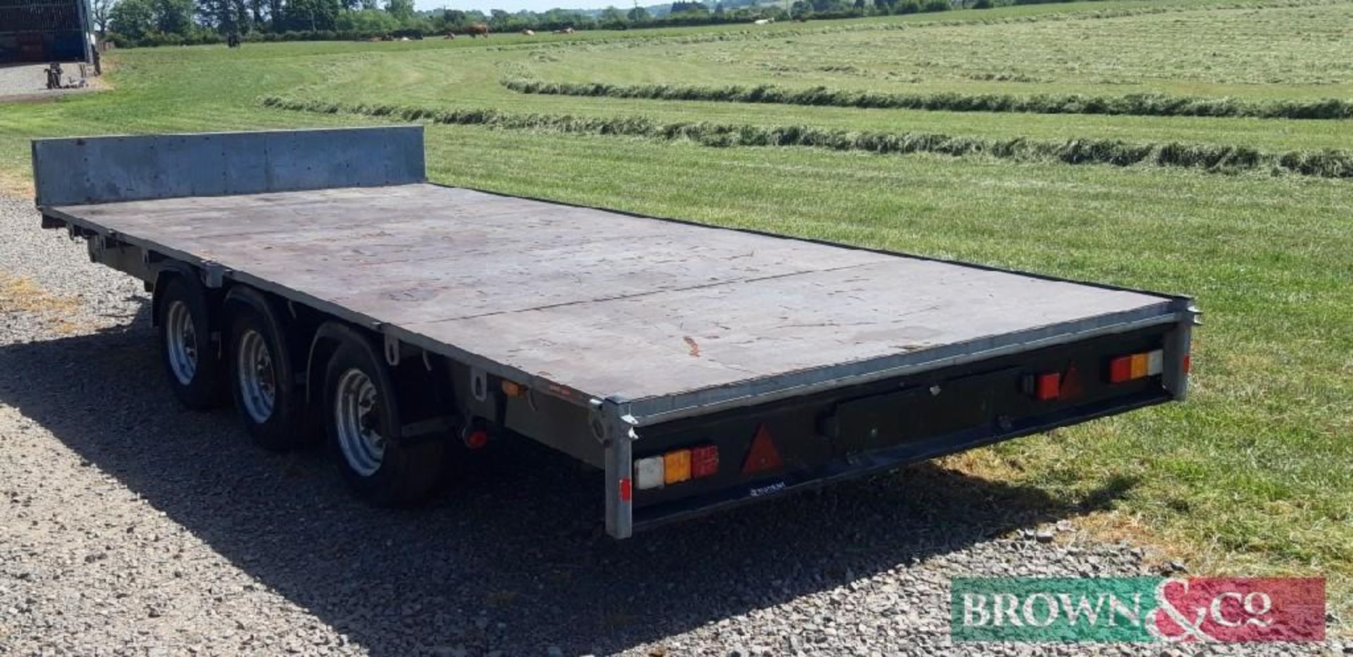 Nugent Tri Axle Trailer - Image 6 of 12