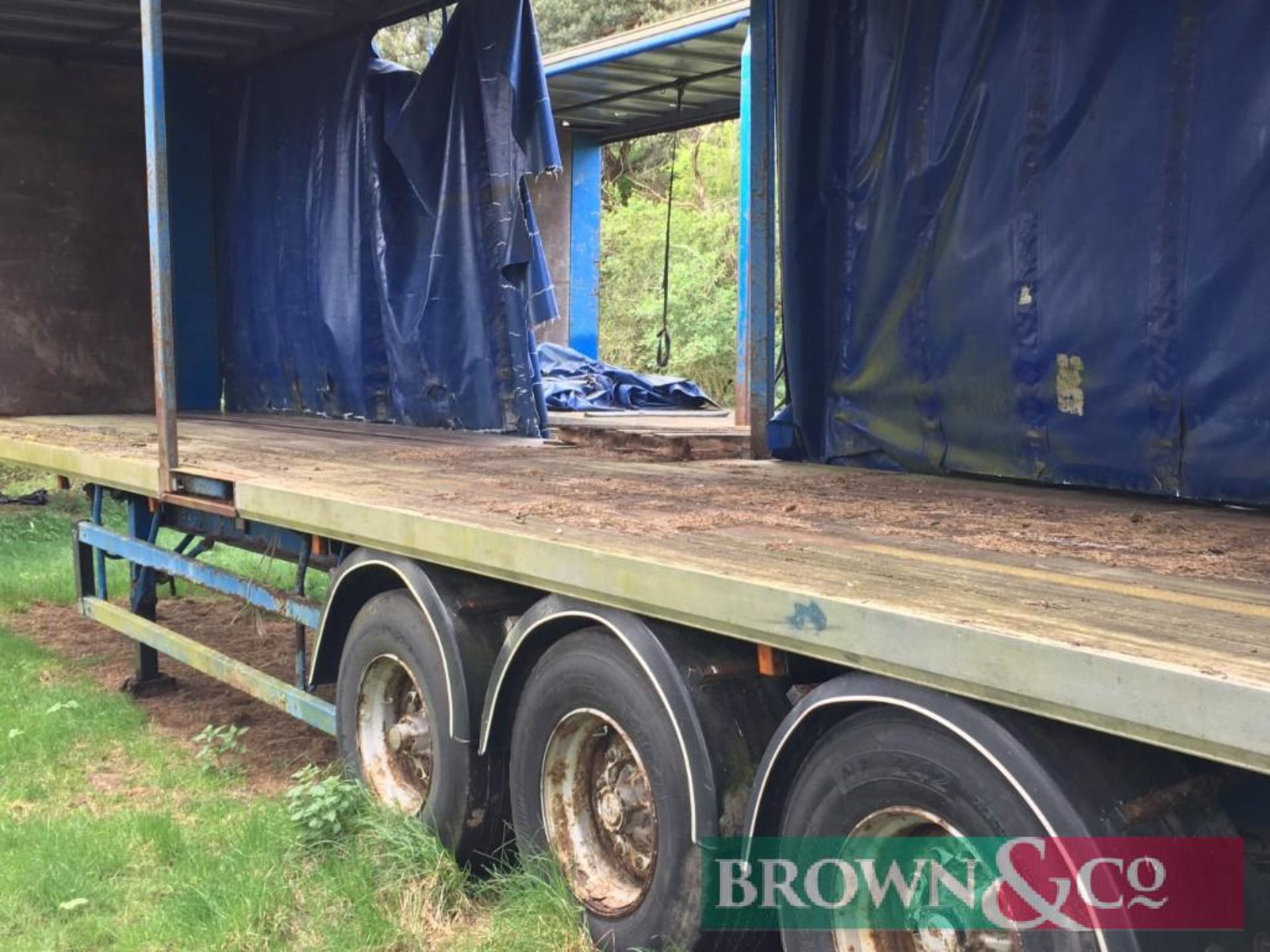 Articulated Tri Axle Curtain Side Trailer