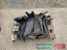 32 No. Kuhn Quick Fit Power Harrow Tines