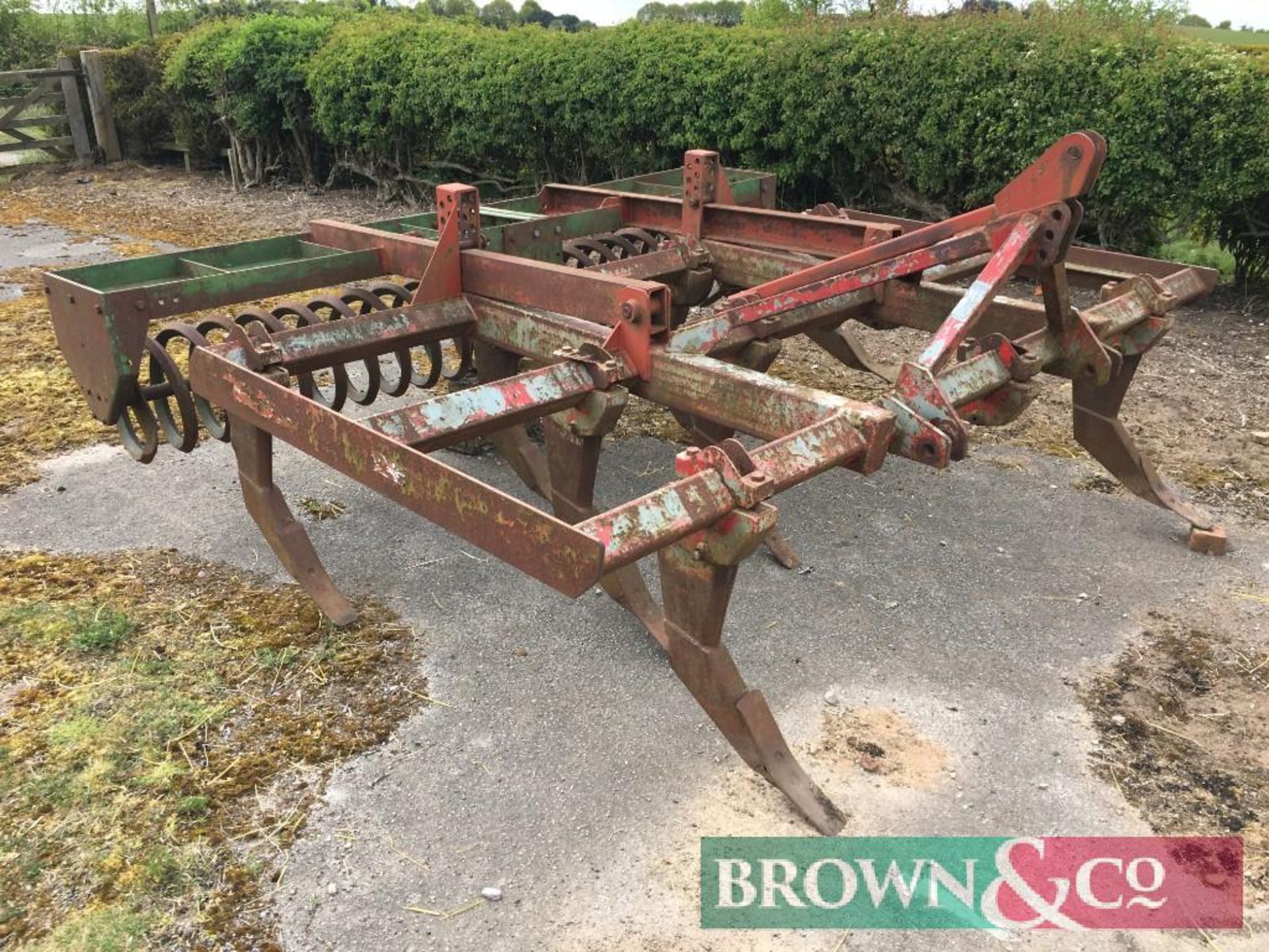 Bomford Supaflow Chisel Plough