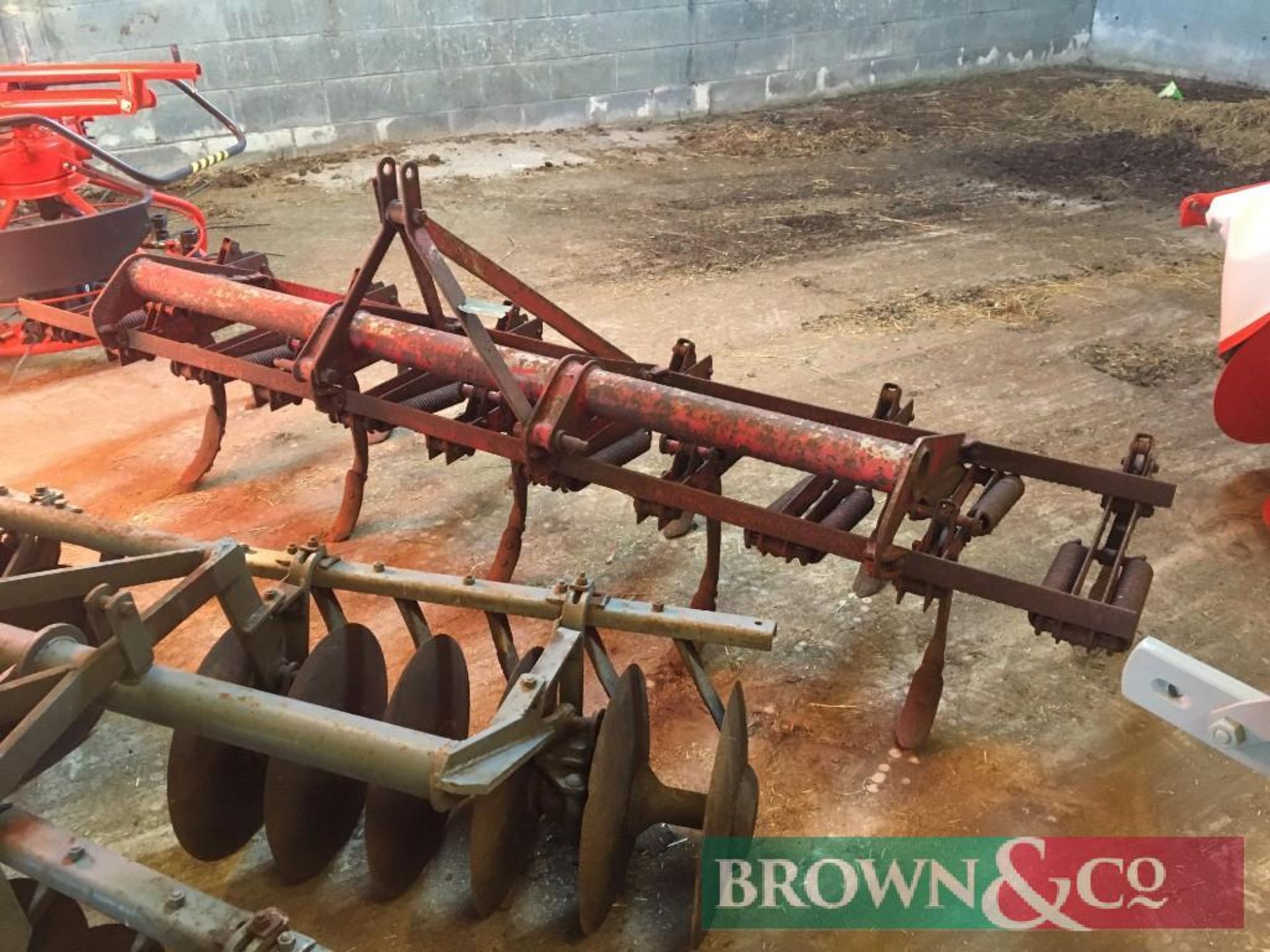 Vintage Ferguson Spring Tine Cultivator - Image 2 of 2