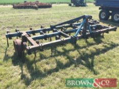 Pig tail cultivator 12ft with depth wheels