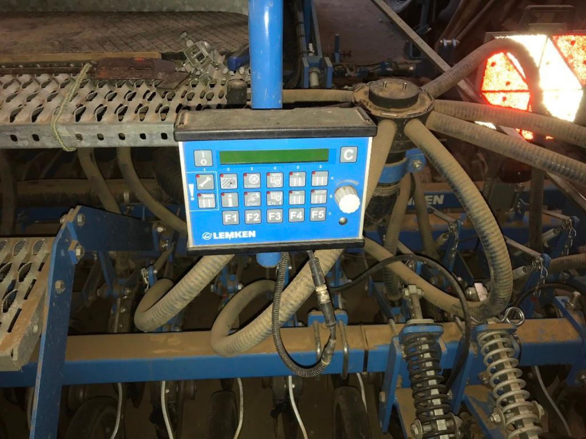 Lemken Solitair 8 (8/300DS) Combi Drill, Zircon Power Harrow - Image 6 of 10