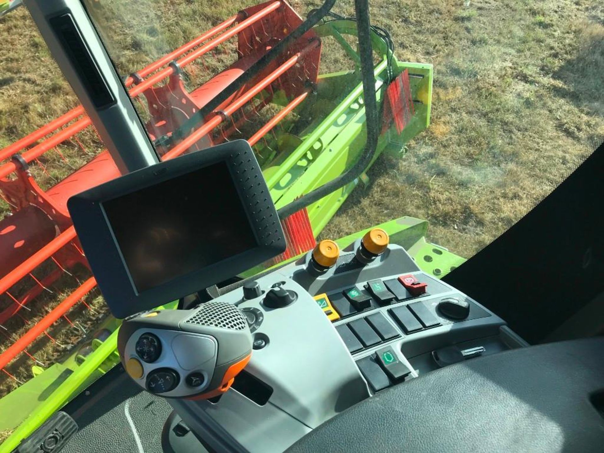 Claas Lexion 670TT - Image 18 of 27