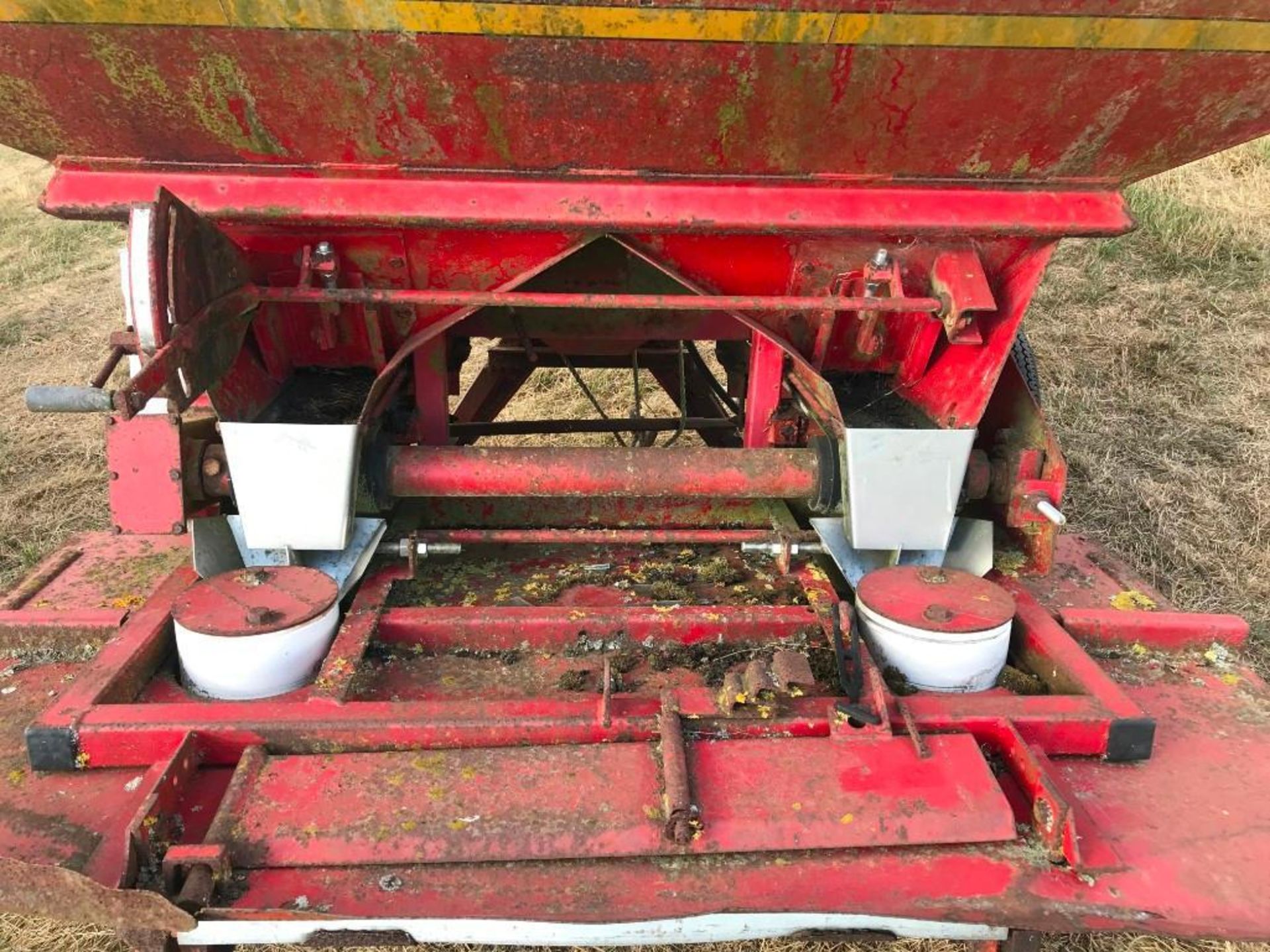 KRM Bredall Fert Spreader (Spares Only) - Image 2 of 4