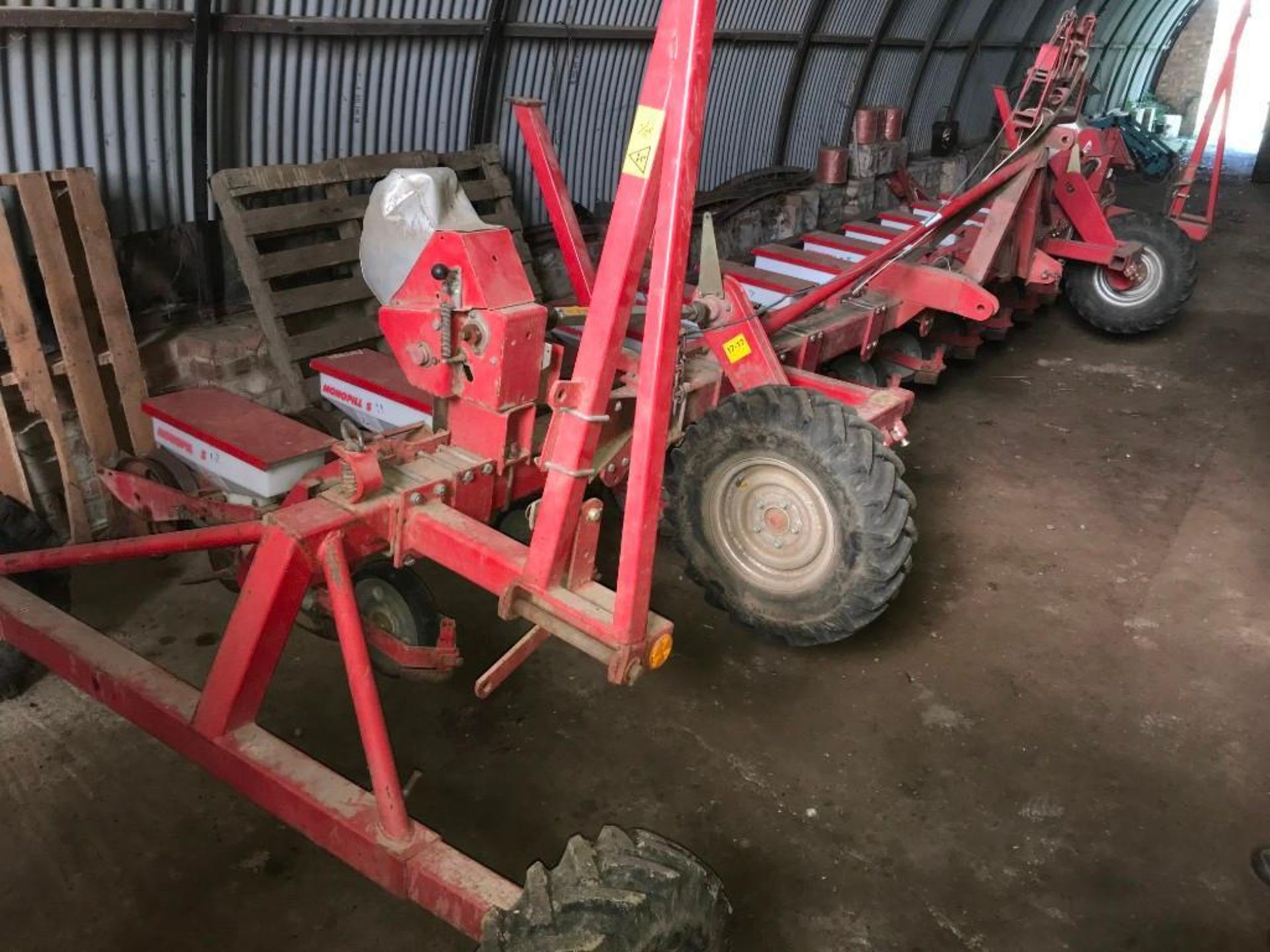 Accord Monopil S 12 Row Beet Drill - Image 4 of 5