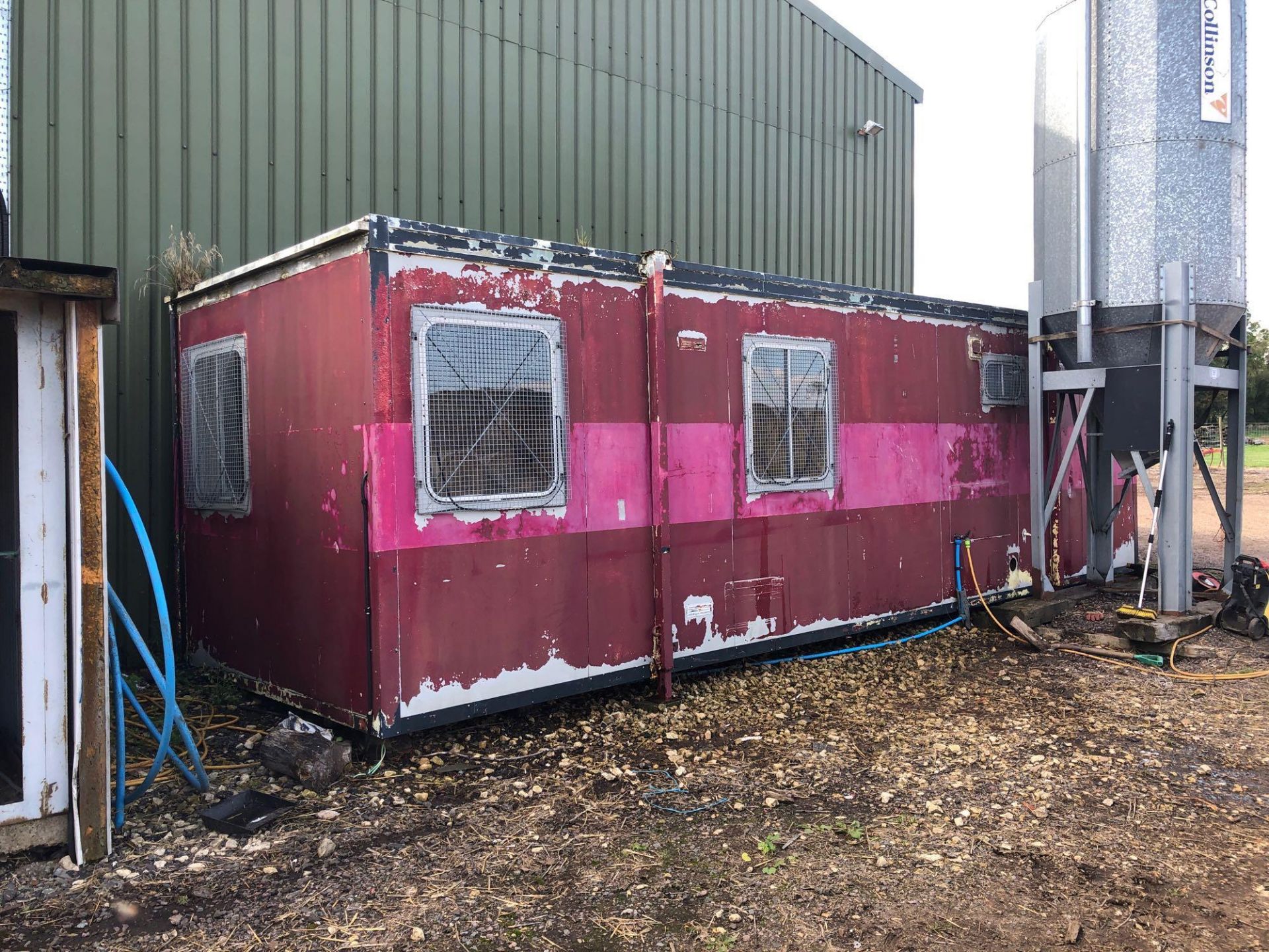 Portacabin (sold in situ)