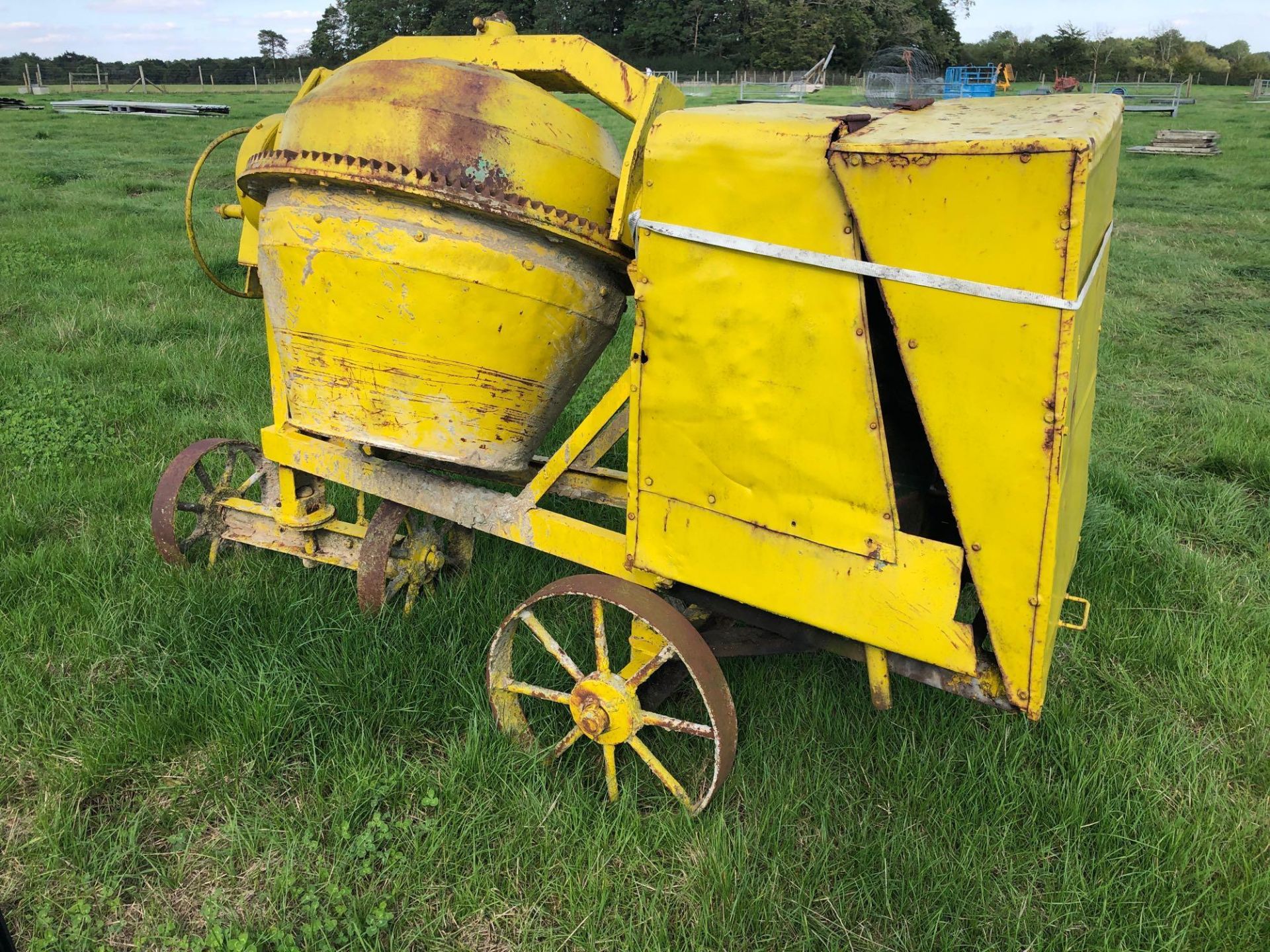 Cement mixer, Lister diesel engine.  Starting handle in office. - Image 2 of 2