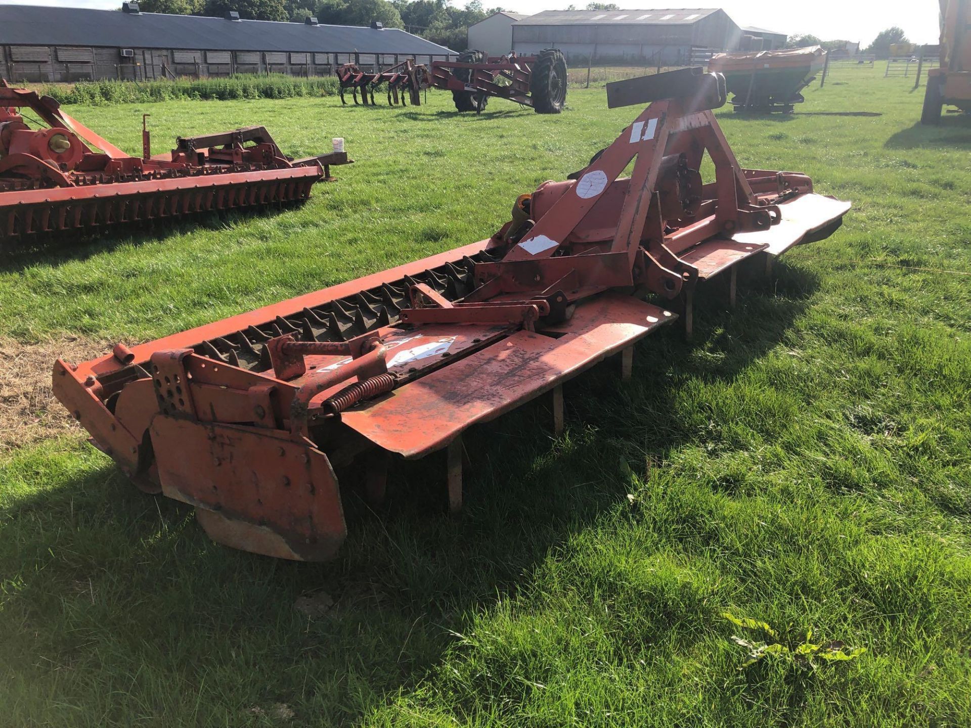 Kuhn HR4001D 4m power harrow with packer roller - Image 4 of 4