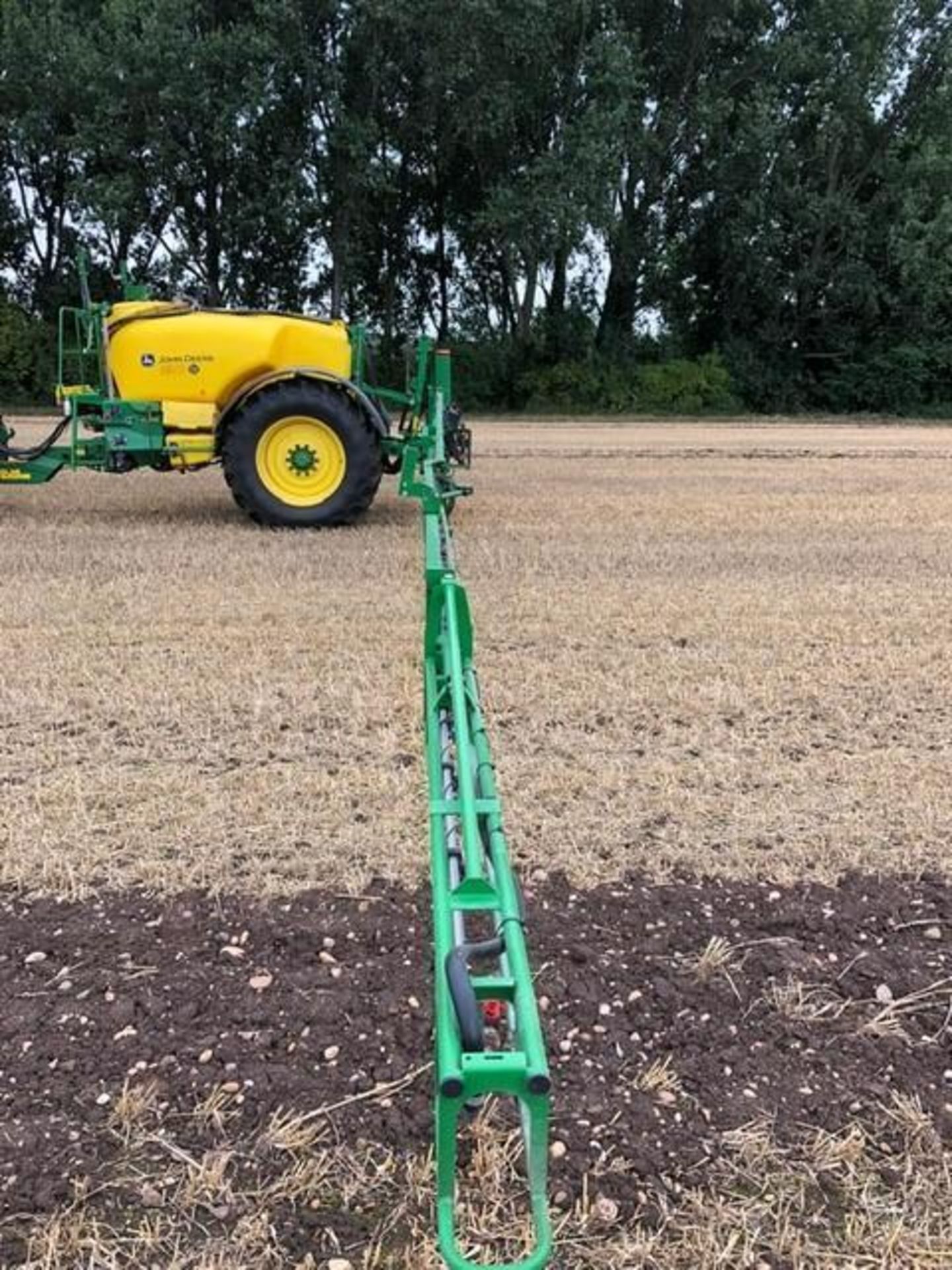 2017 John Deere M740i 24m trailed sprayer, 4000l tank on 520/85R38 wheels and tyres. Hectares: c.12, - Image 5 of 14