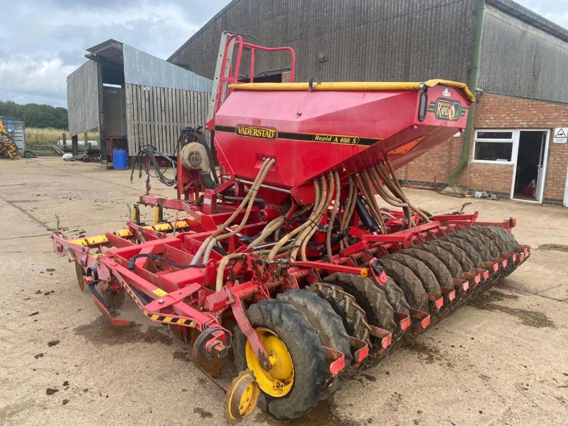 2002 Vaderstad Rapid 400s 4m disc system drill. Serial No: 12243. Hectares: 7,500. Control box in of - Image 6 of 15