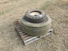 Quantity miscellaneous wheels and tyres