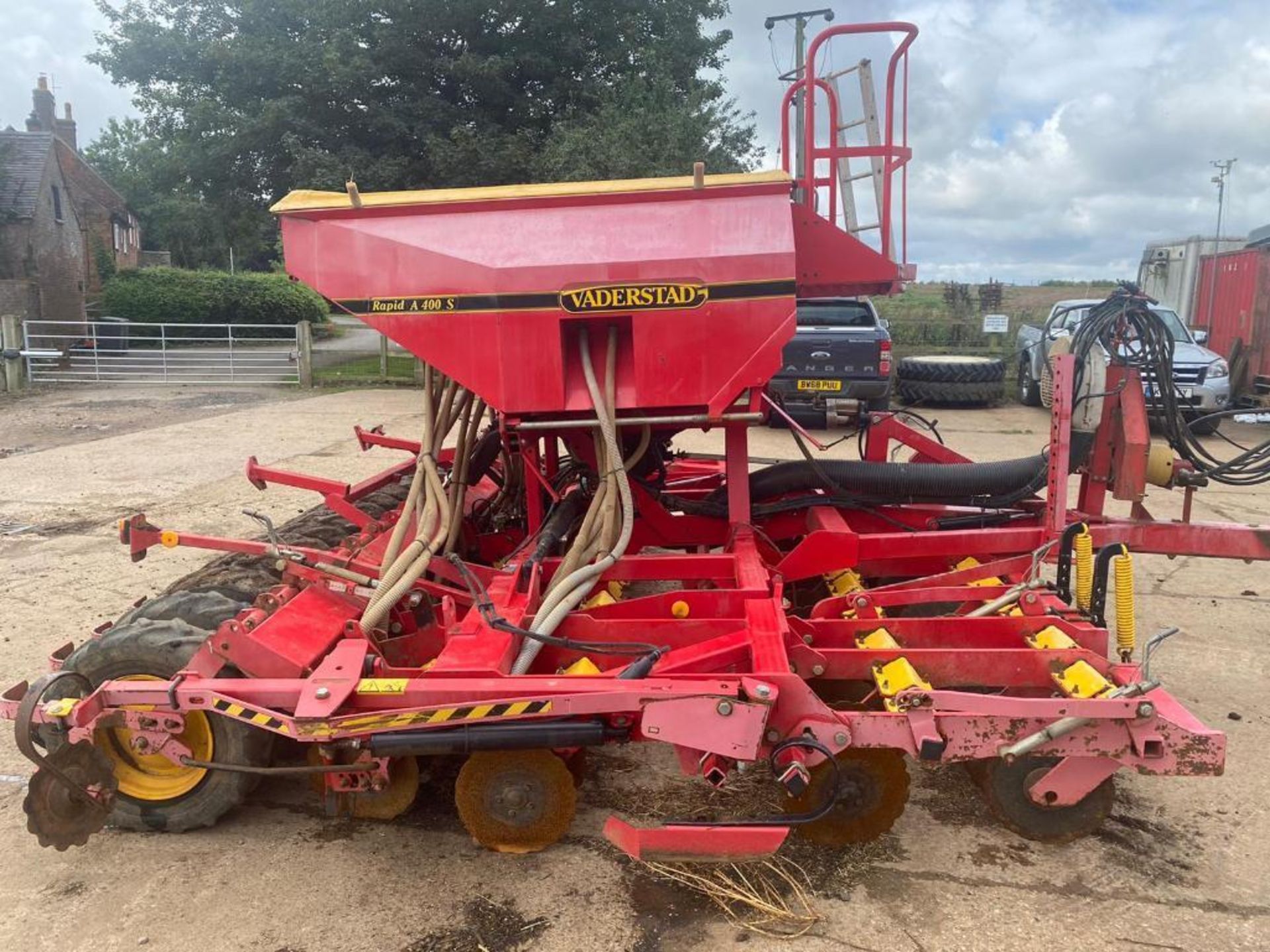 2002 Vaderstad Rapid 400s 4m disc system drill. Serial No: 12243. Hectares: 7,500. Control box in of - Image 7 of 15