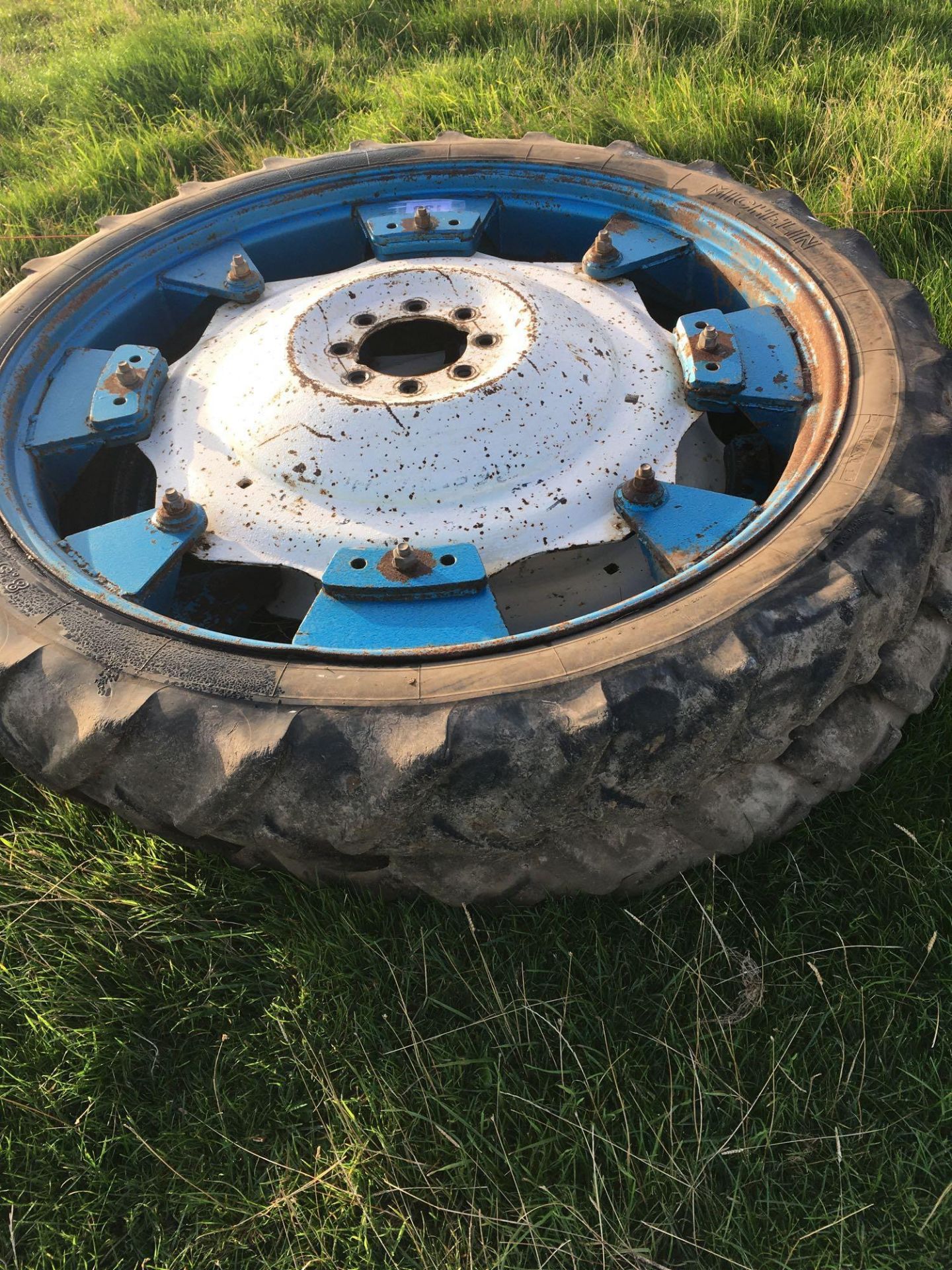 Pair of row crop front wheels on 8.3-44 tyres