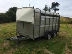 Ifor Williams 510 twin axle livestock trailer, internal partitioning gate, sprung tail gate, wind de