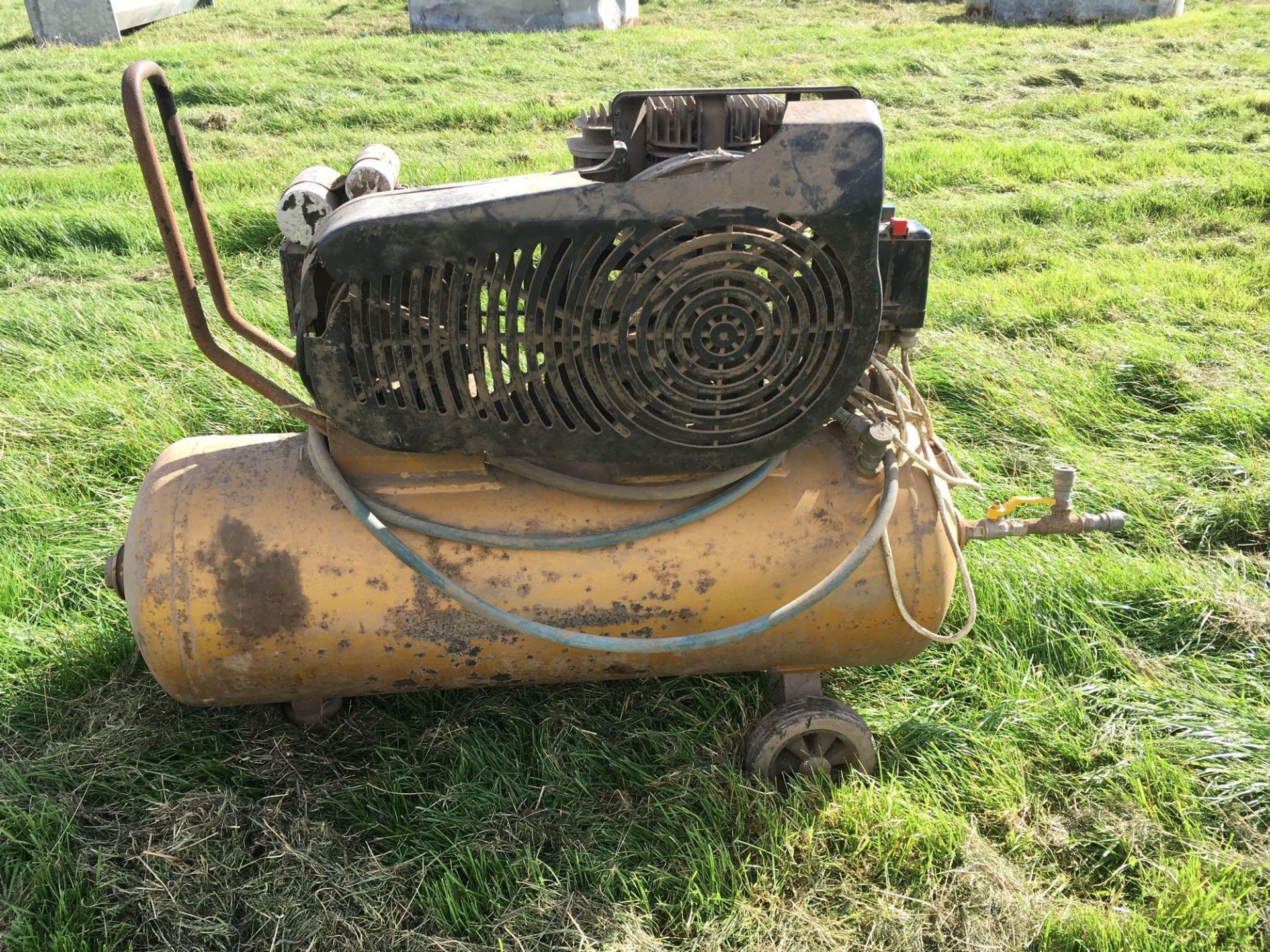 Spaldings air tools compressor (spares or repairs)