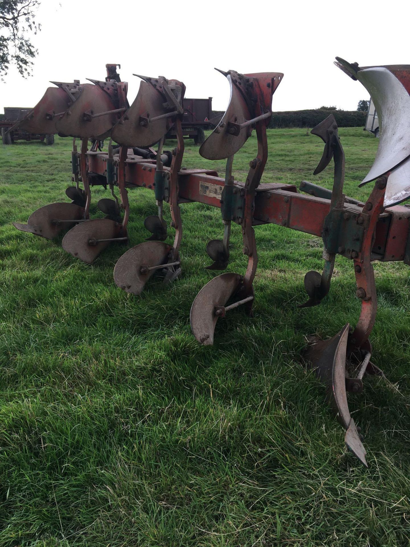 Kverneland 5 furrow reversible plough (for spares or repairs) - Image 2 of 2