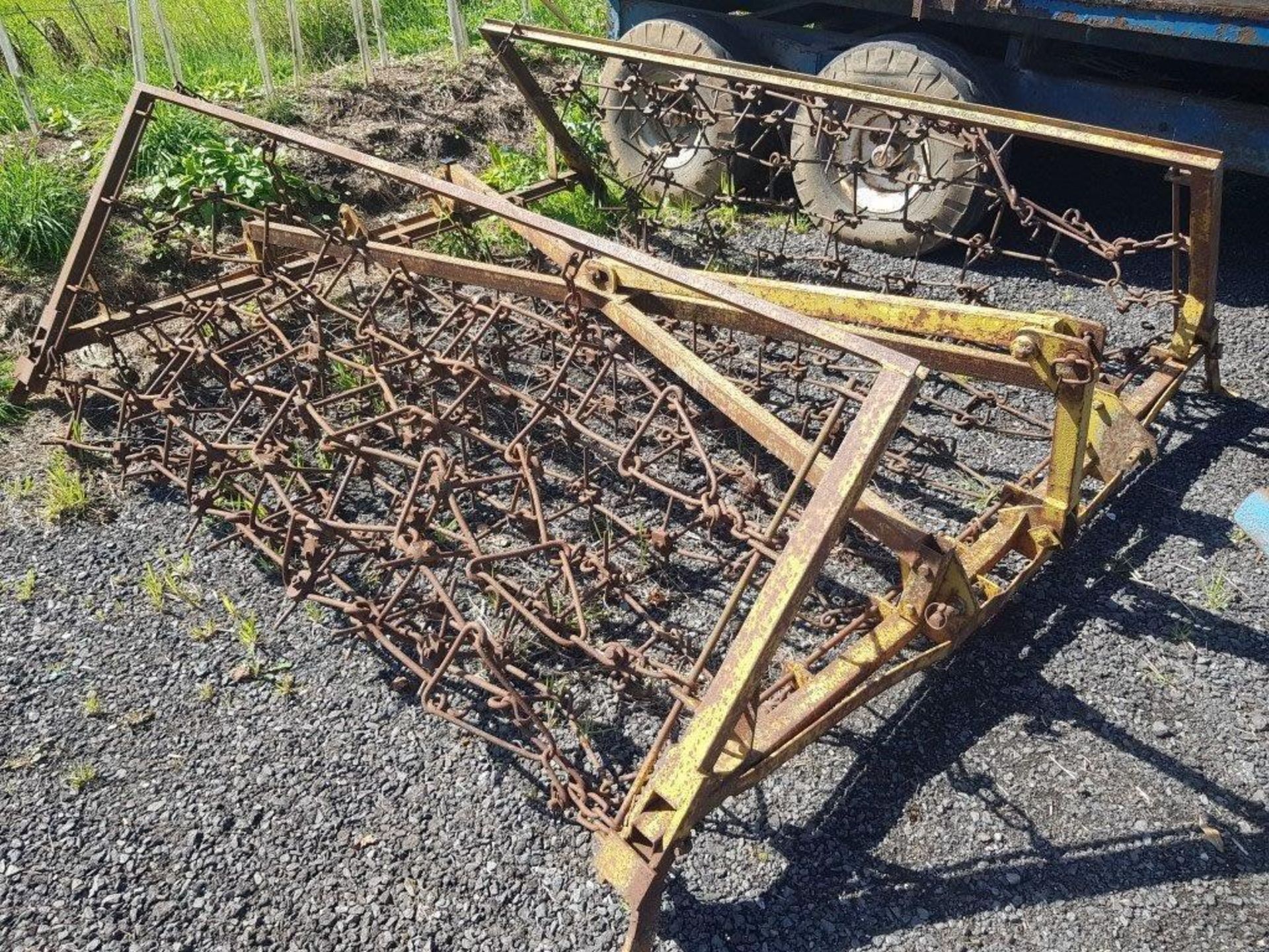 14ft linkage mounted chain harrows - Image 2 of 5
